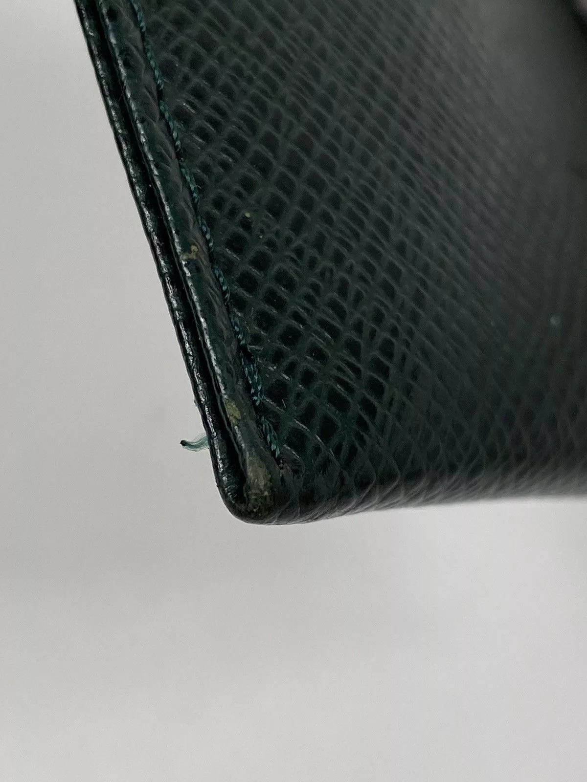 Louis Vuitton Wallets Louis Vuitton Taiga Card Holder Green