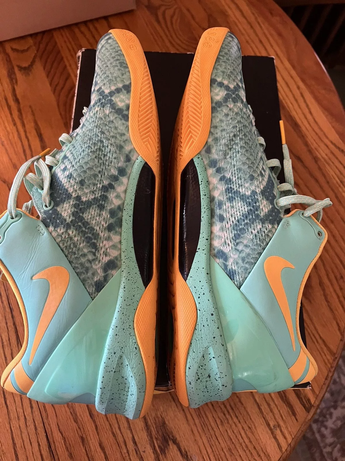 Nike Low Top Sneakers Nike Kobe 8 Green Glow