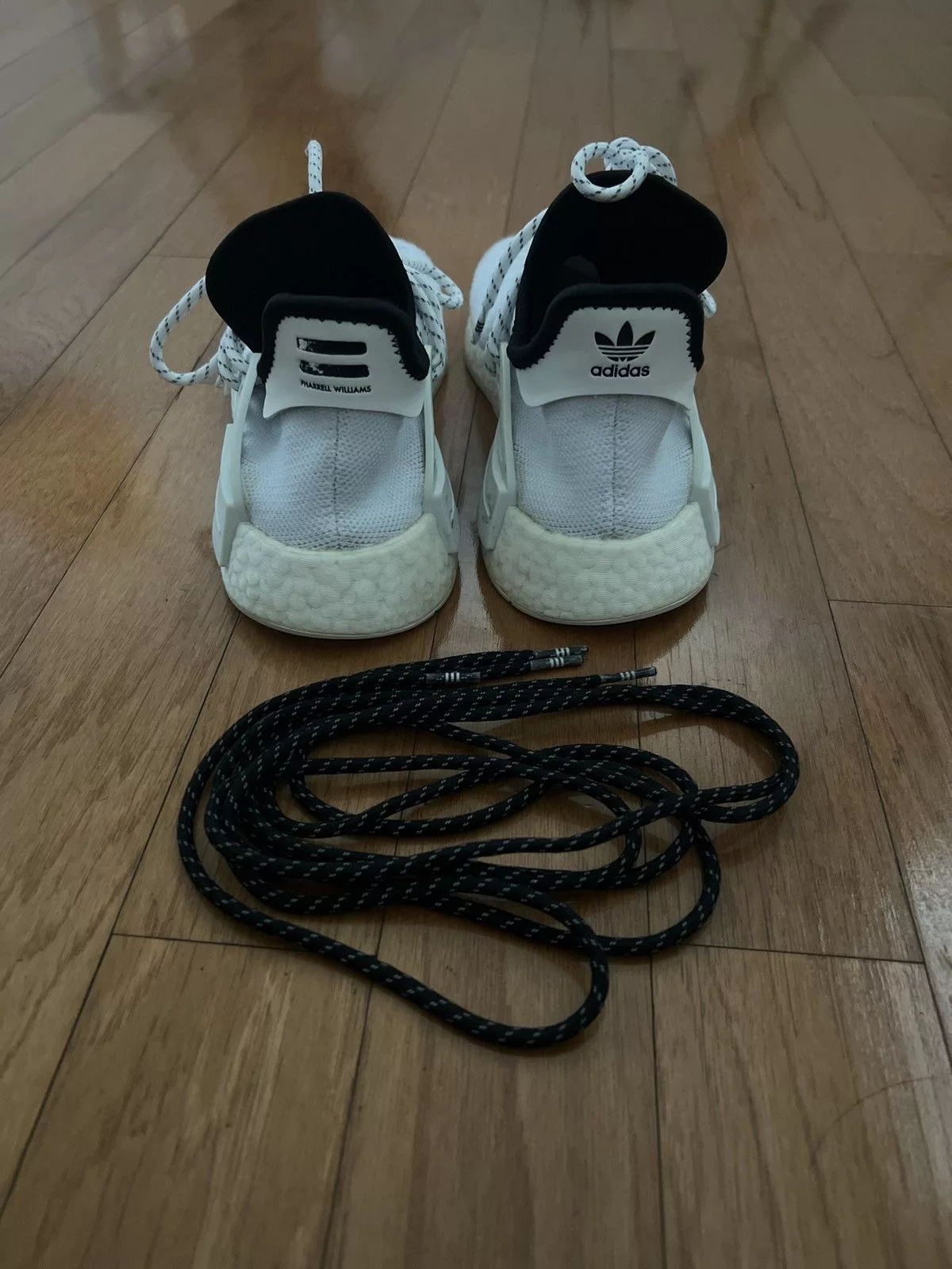 Pharrell Low Top Sneakers Pharrell Human Race - Extra Eye White