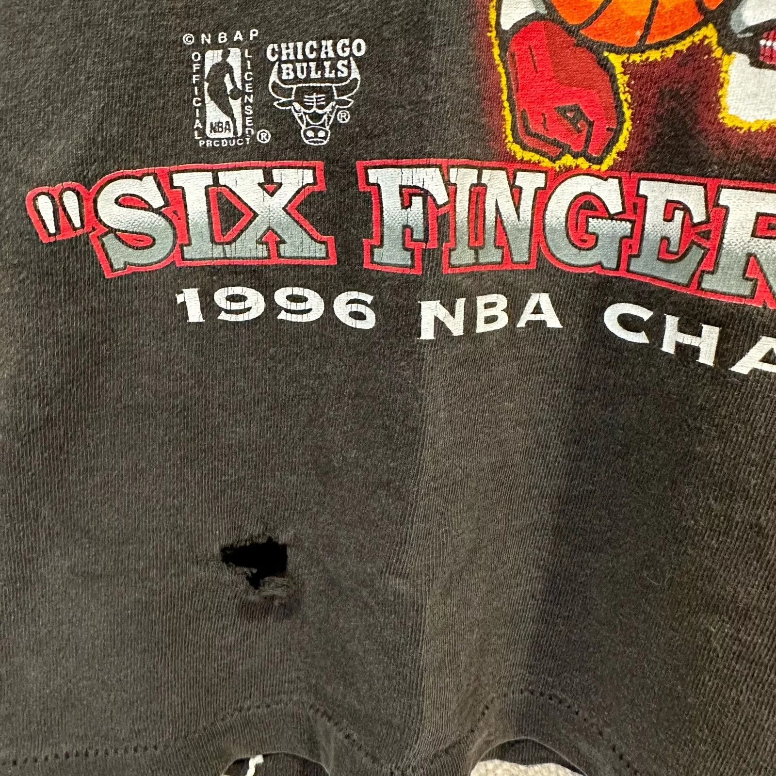 Changes Short Sleeve T Shirts Changes Vintage 1996 NBA Champs Chicago Bulls Six Fingers Left Tee Multi