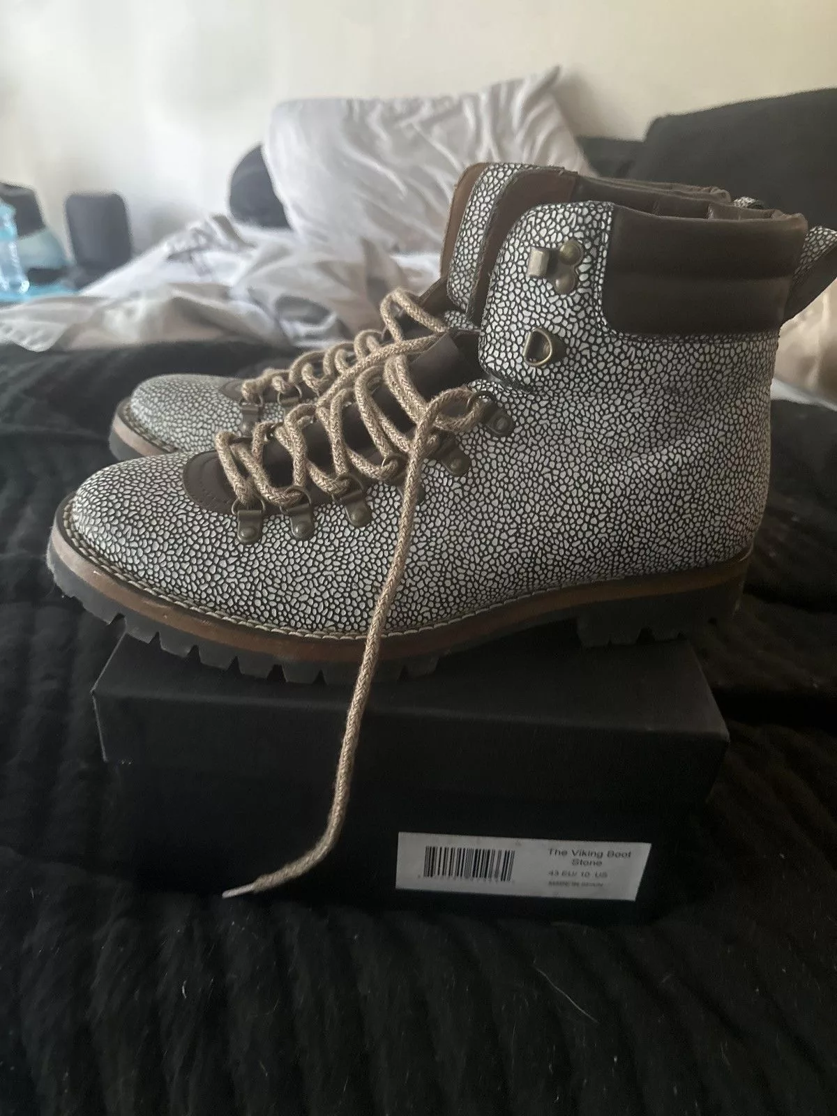 Taft boots White