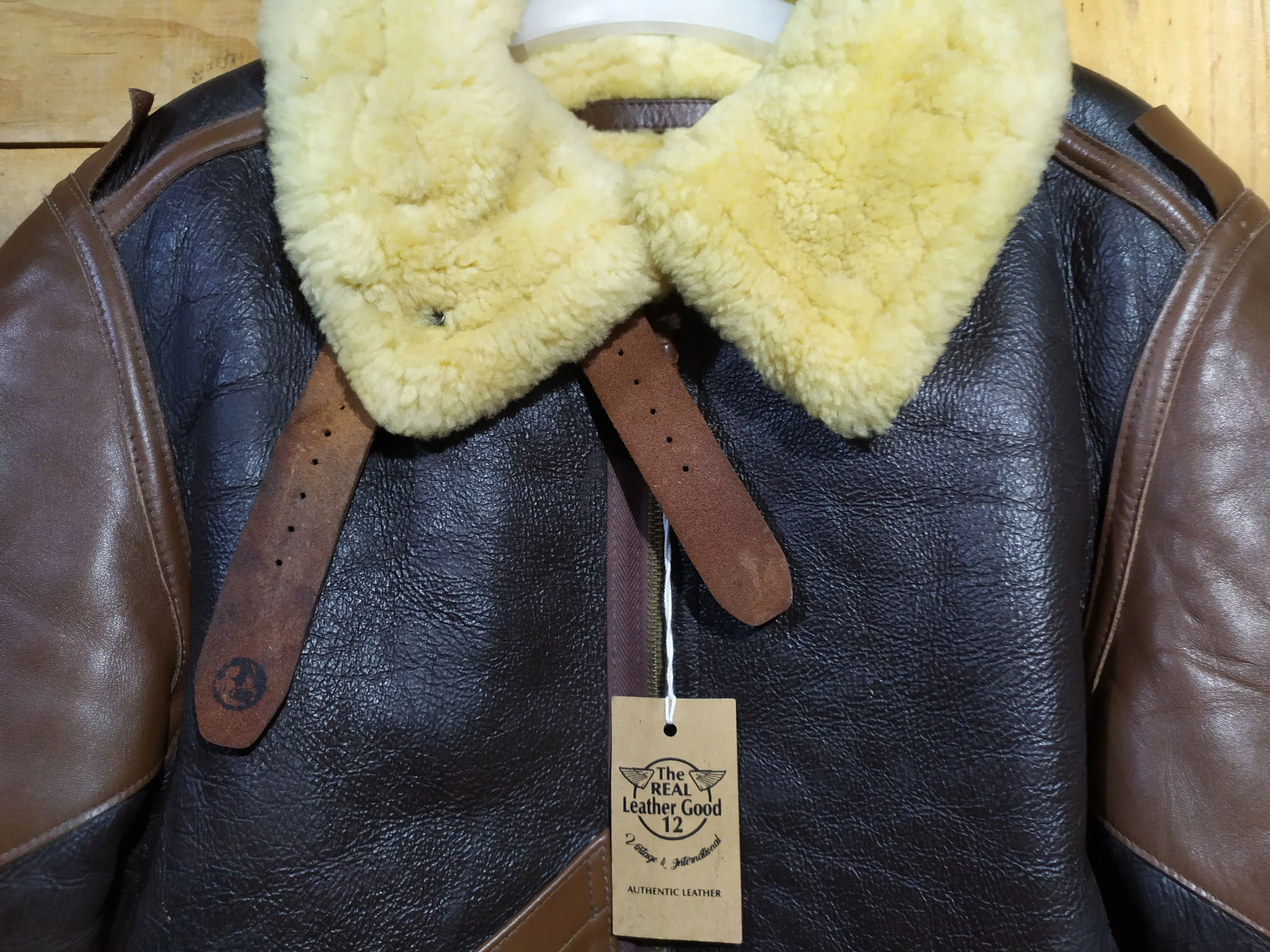 Buzz Rickson's Leather Jackets Buzz Rickson's B.RICKSON CLO. CO LEATHER DUO TONE TYPE B3 FLIGHT JACKET Brown
