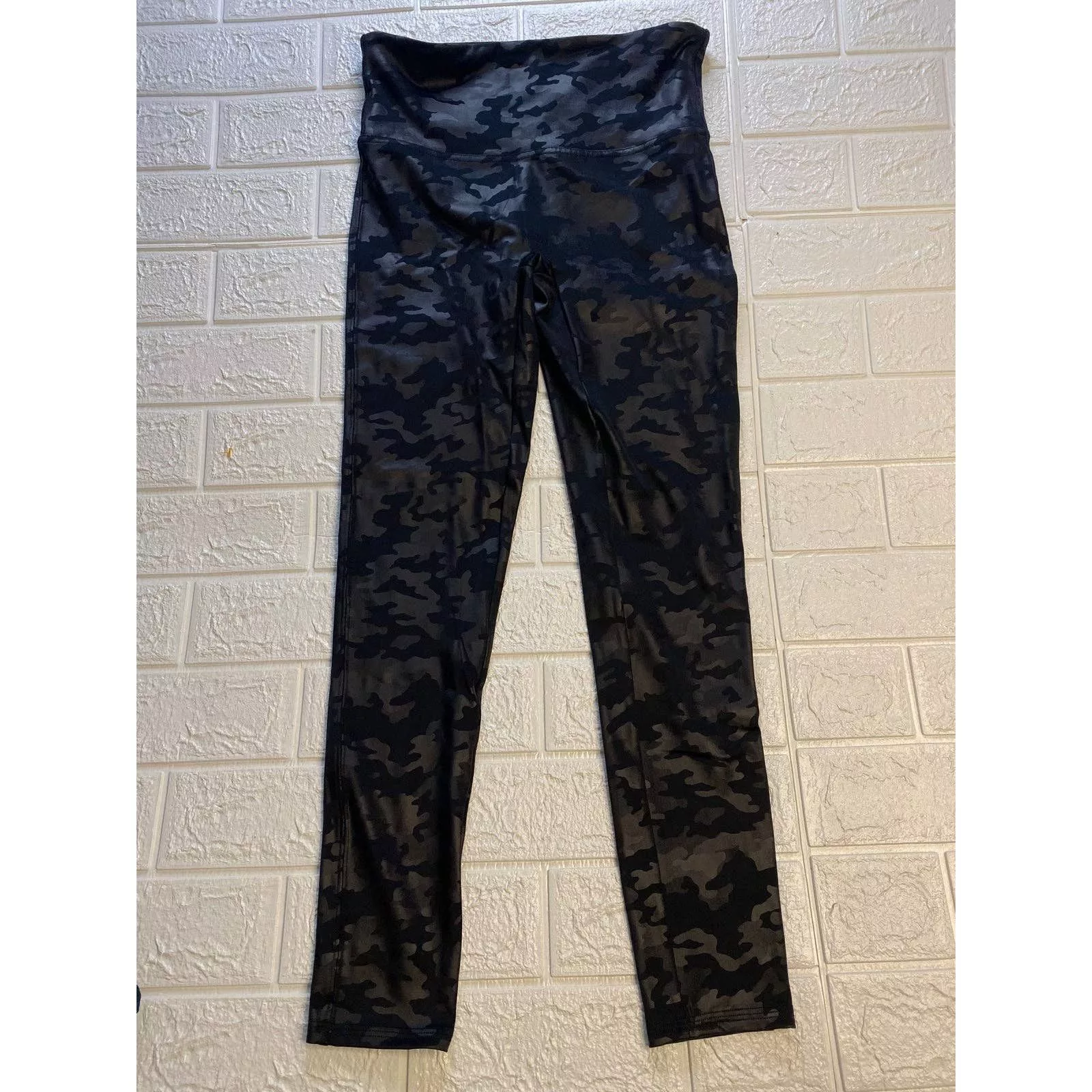 Spanx Leggings SPANX camo leggings Black