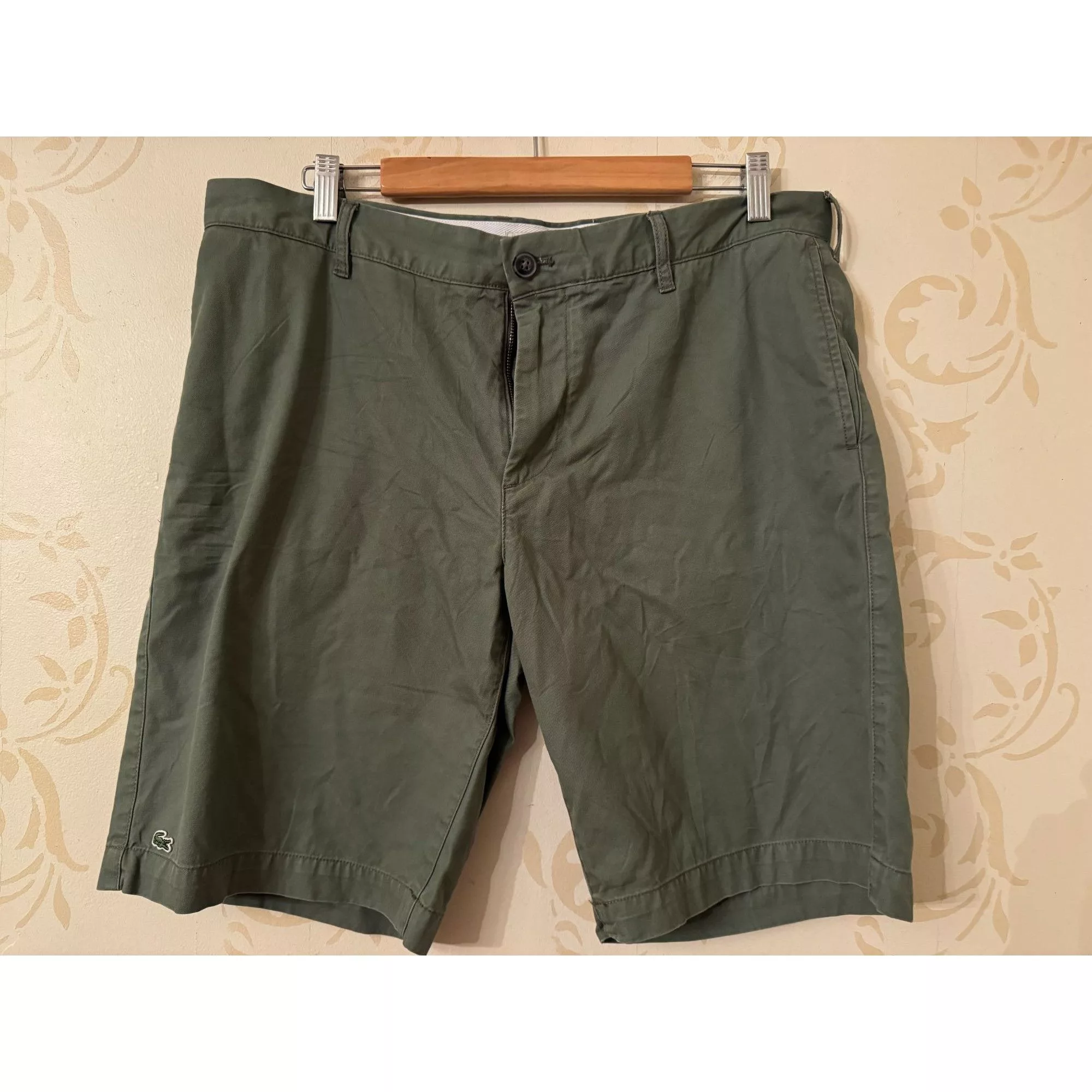 Lacoste Shorts Men's Size 34 Lacoste Regular Fit Olive Green Shorts