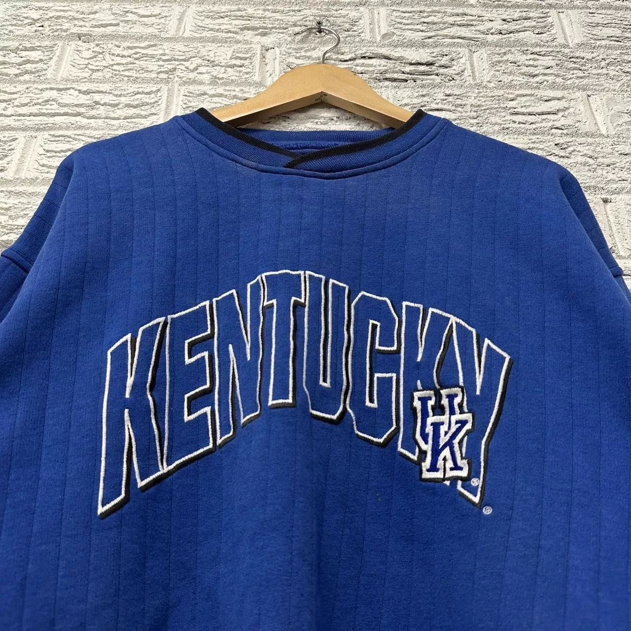 Starter Sweatshirts Hoodies Vintage Starter Kentucky Wildcats Sweatshirt Large Blue