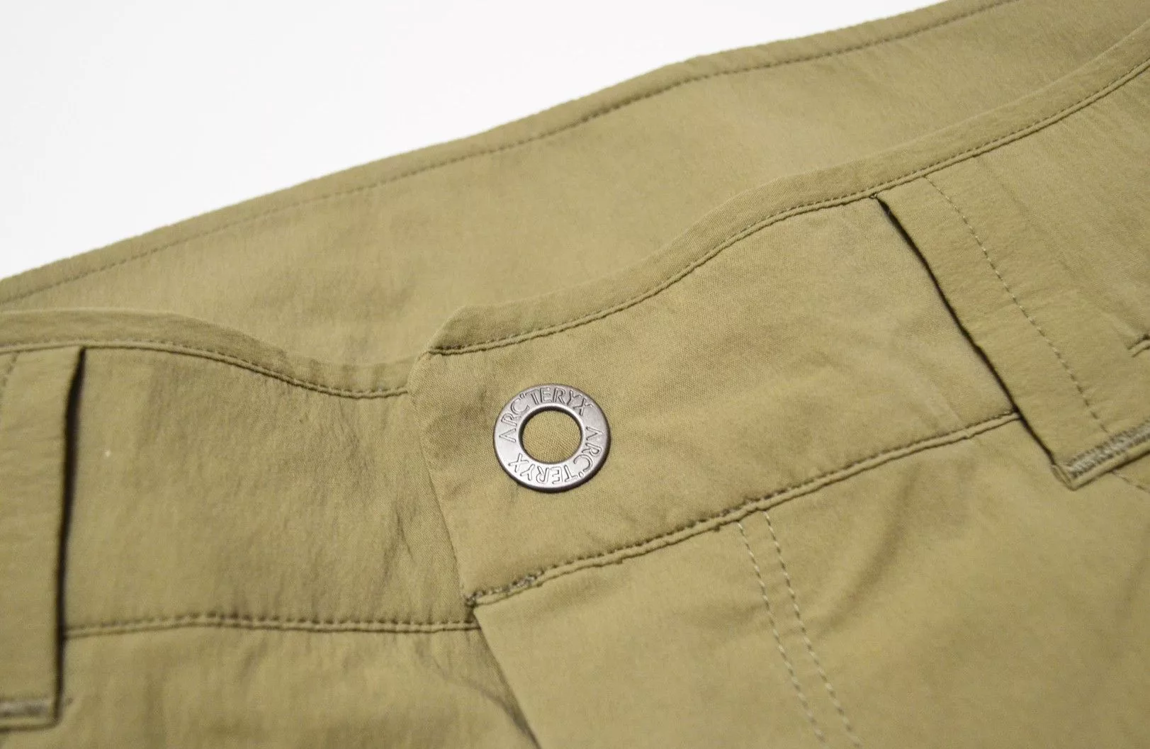 Arc'teryx Shorts Arc'teryx Parapet Capri Green Gorpcore