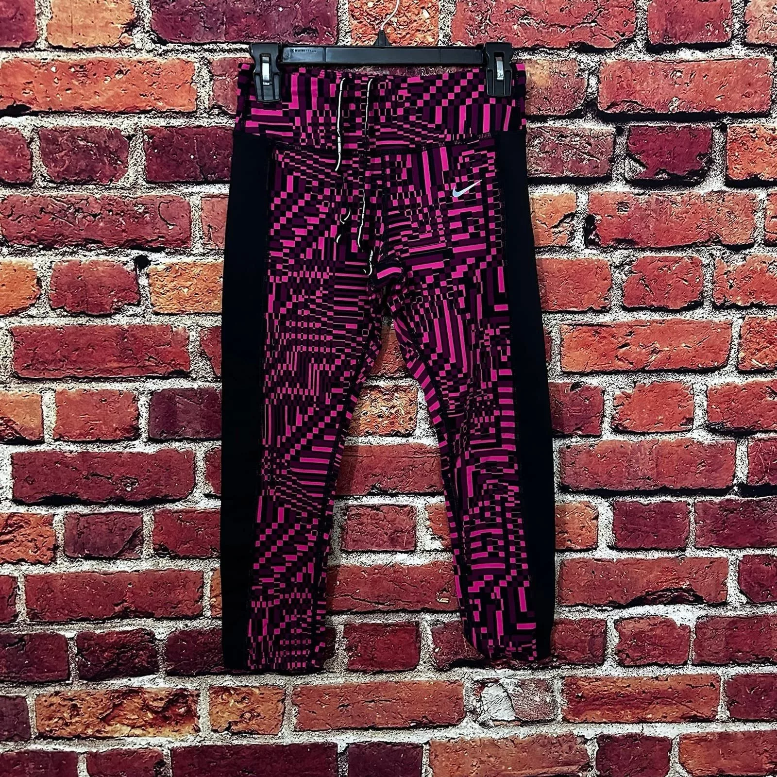 Nike Leggings Nike dri fit leggings Pink