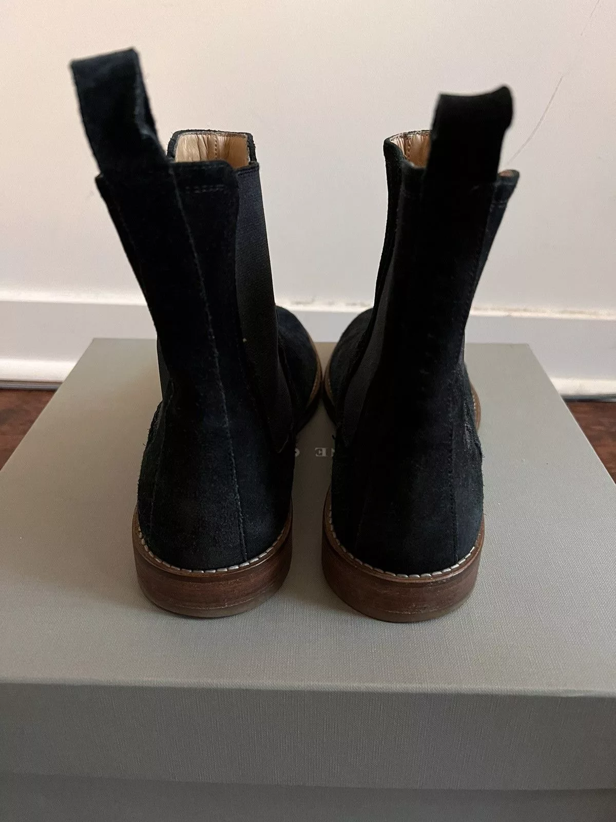 Represent Clo. Boots Represent Clo. Represent Black Suede Chelsea Boot