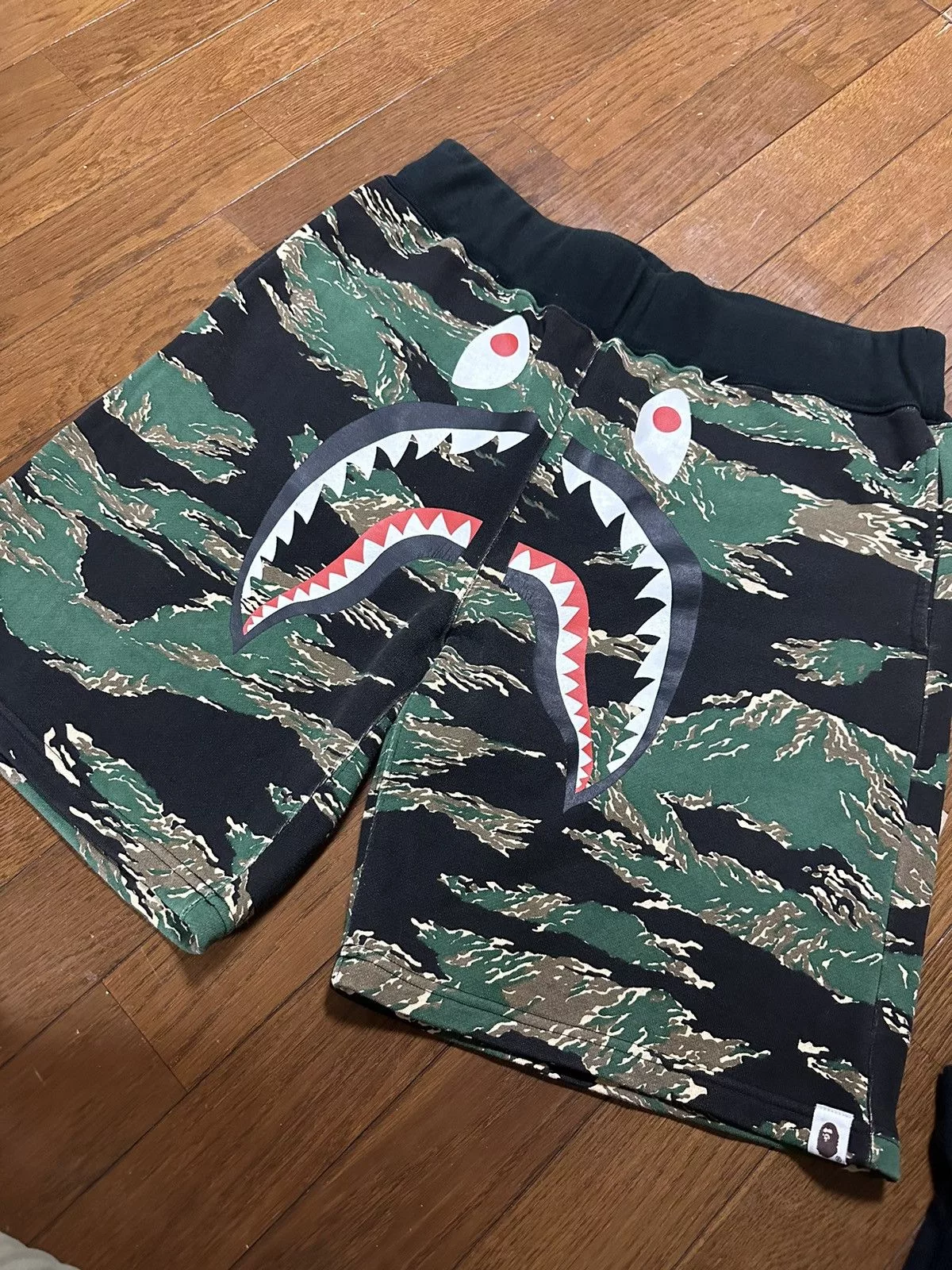Bape Shorts Shark Tiger Camo Green