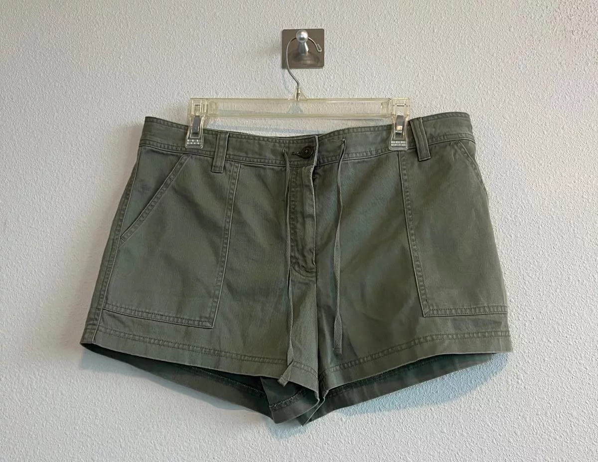 J.Crew Shorts J.Crew Y2K Cargo Green Shorts with Pockets J. Crew Chinos size 12