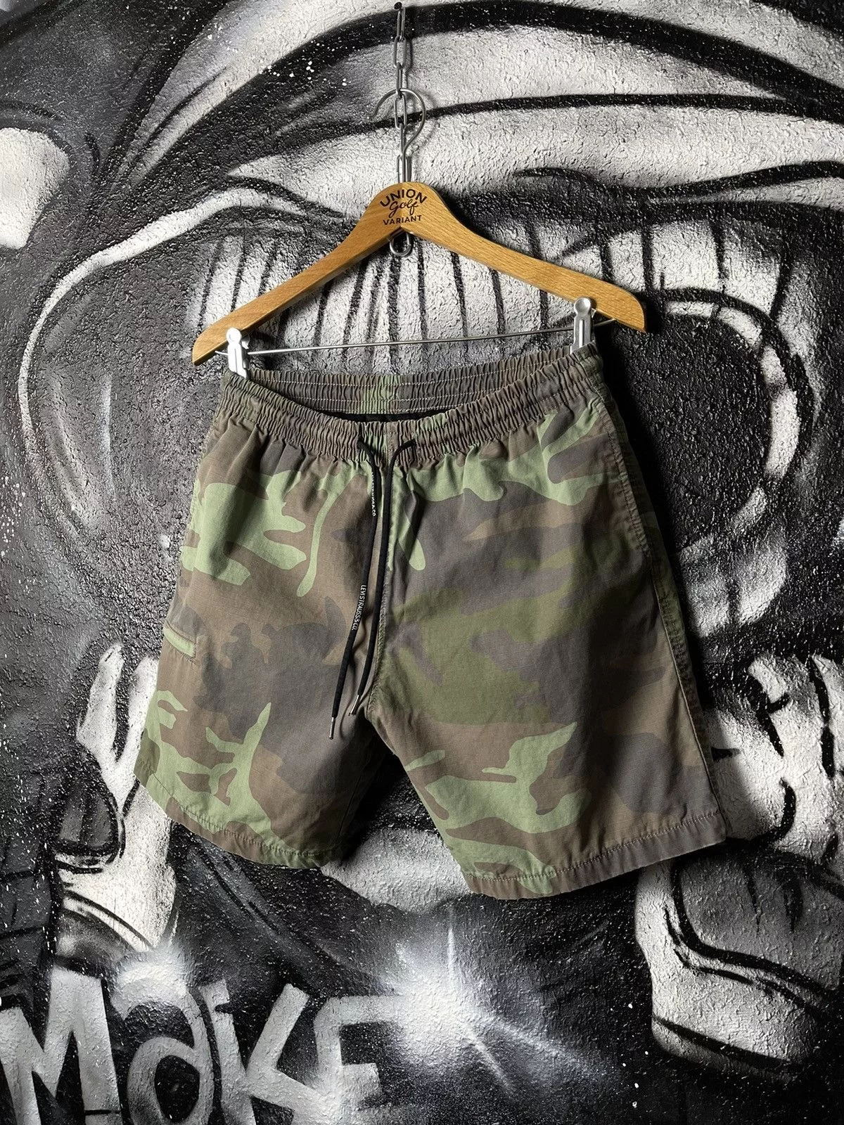 Levi's Shorts Levi's Levi’s Premium Rip Stop Camo Shorts Men’s Size S Multi Vintage
