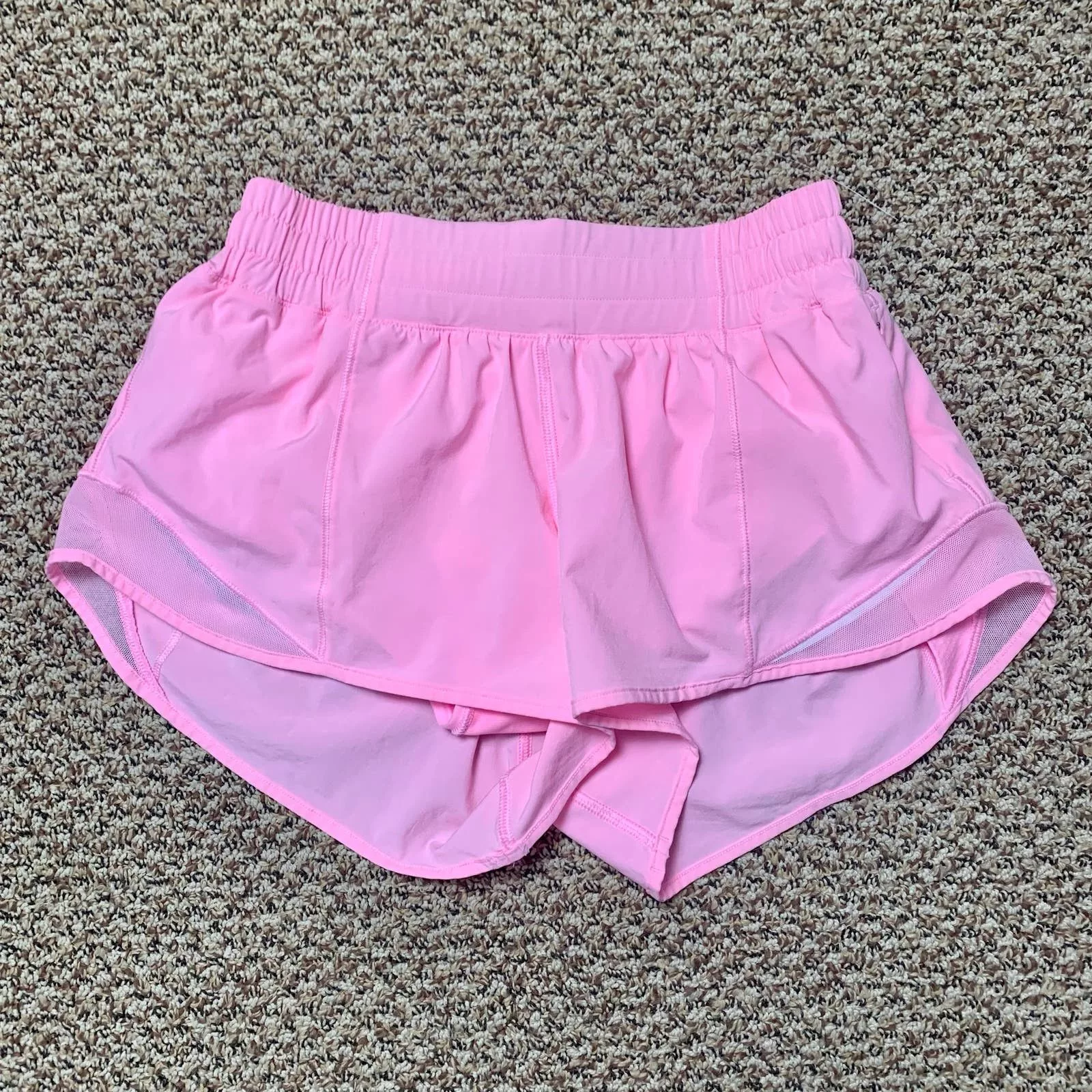 Lululemon Shorts NWOT Lululemon Hotty Hot LR Shorts 2.5" sz4 *Miami Pink