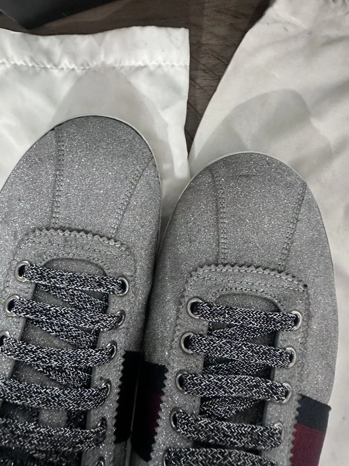 Gucci Low Top Sneakers Gucci sneakers Silver