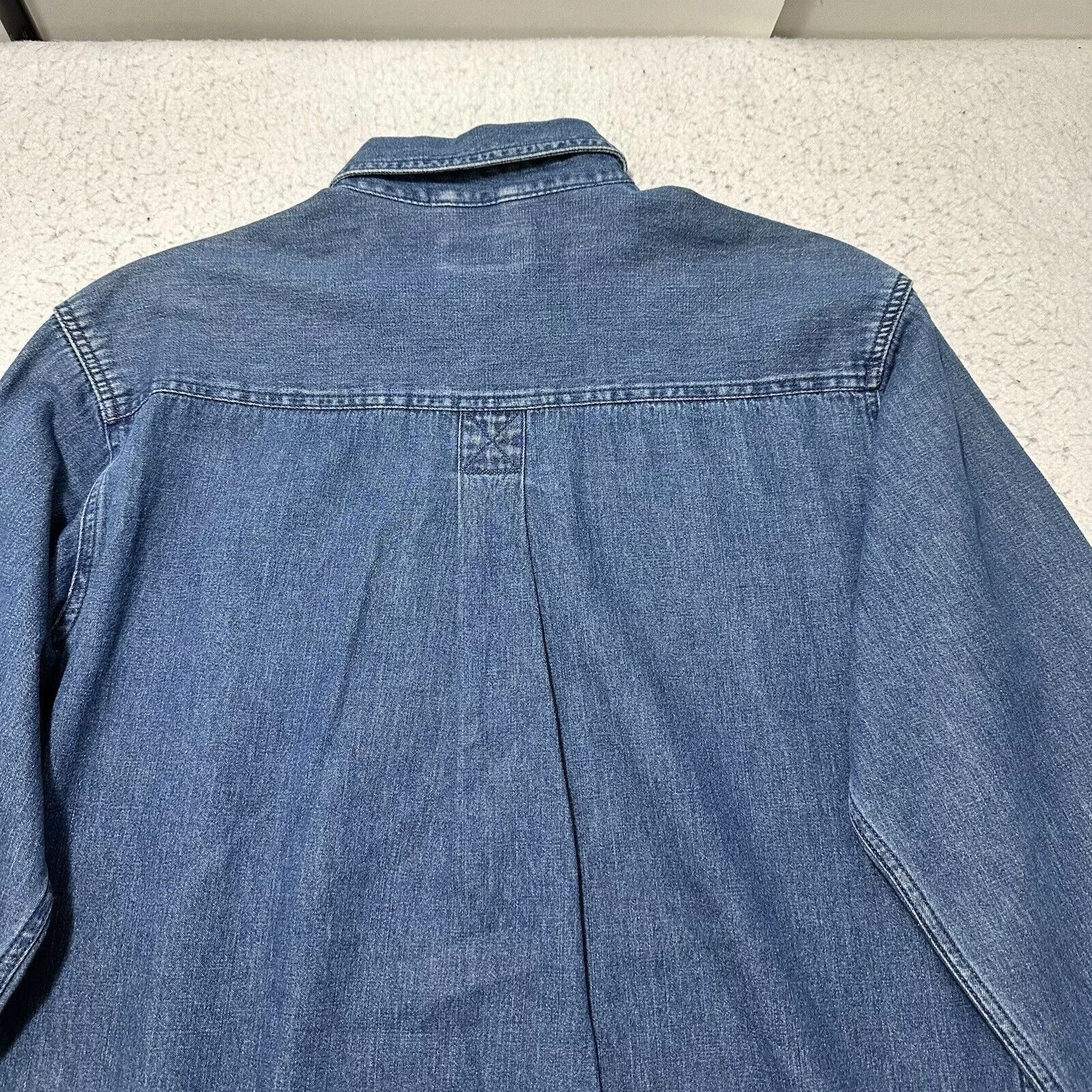 Faded Glory Shirts Button Ups Faded Glory Medium Denim Button Down Pocket Shirt Blue Jean