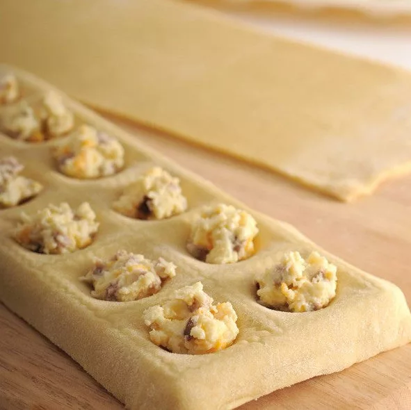 Ravioli Maker with Press