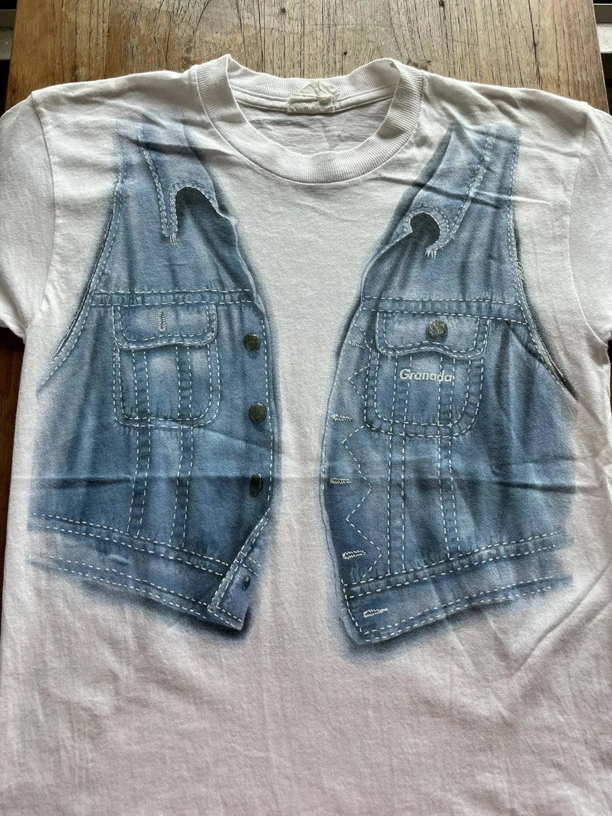 Vintage Short Sleeve T Shirts Vintage Granada Jacket Print Expression Dukoaps 90’s T-shirt White