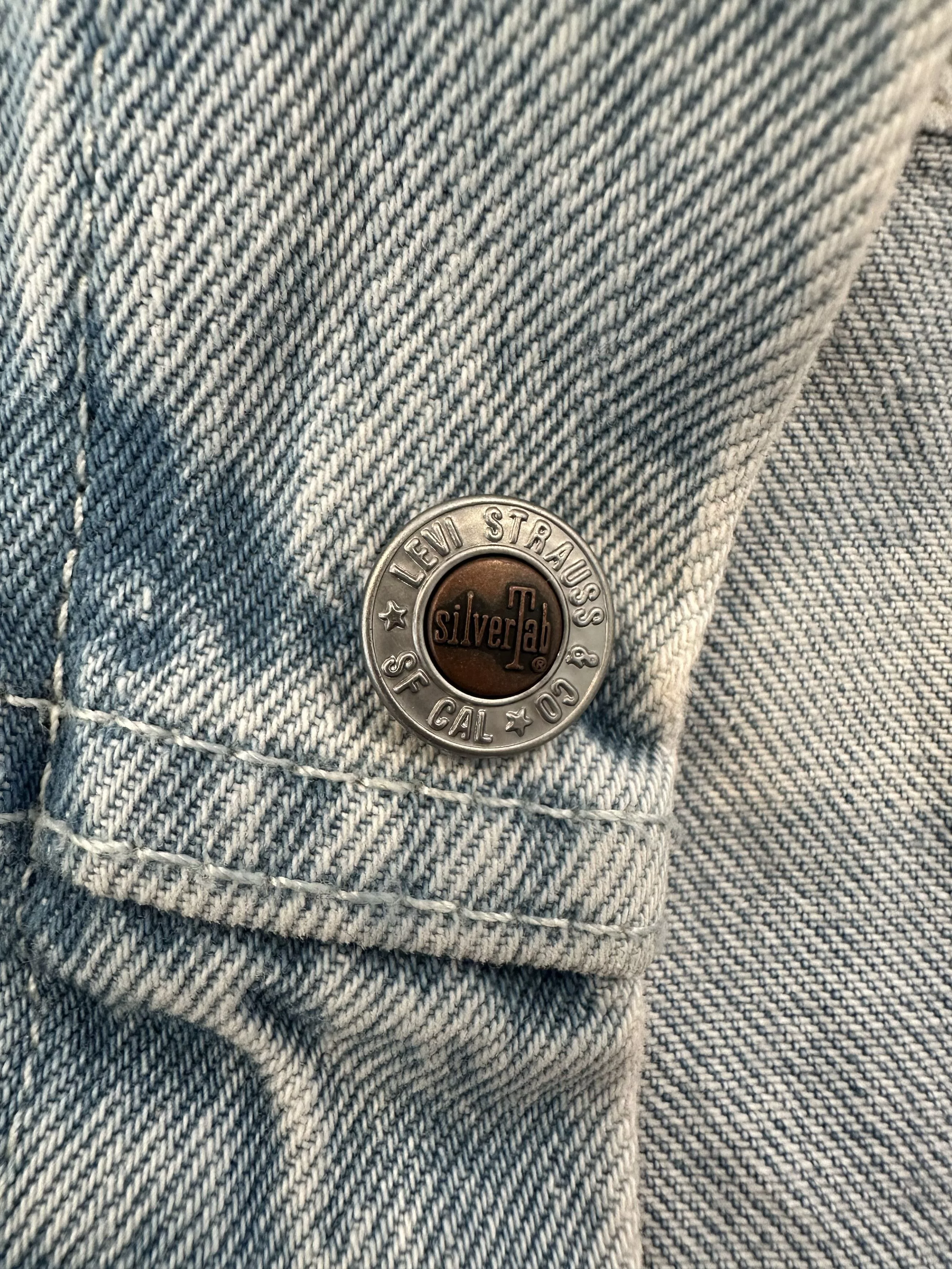Levi's Denim Jackets Levi's Silverman Light Wash Denim Jacket Blue