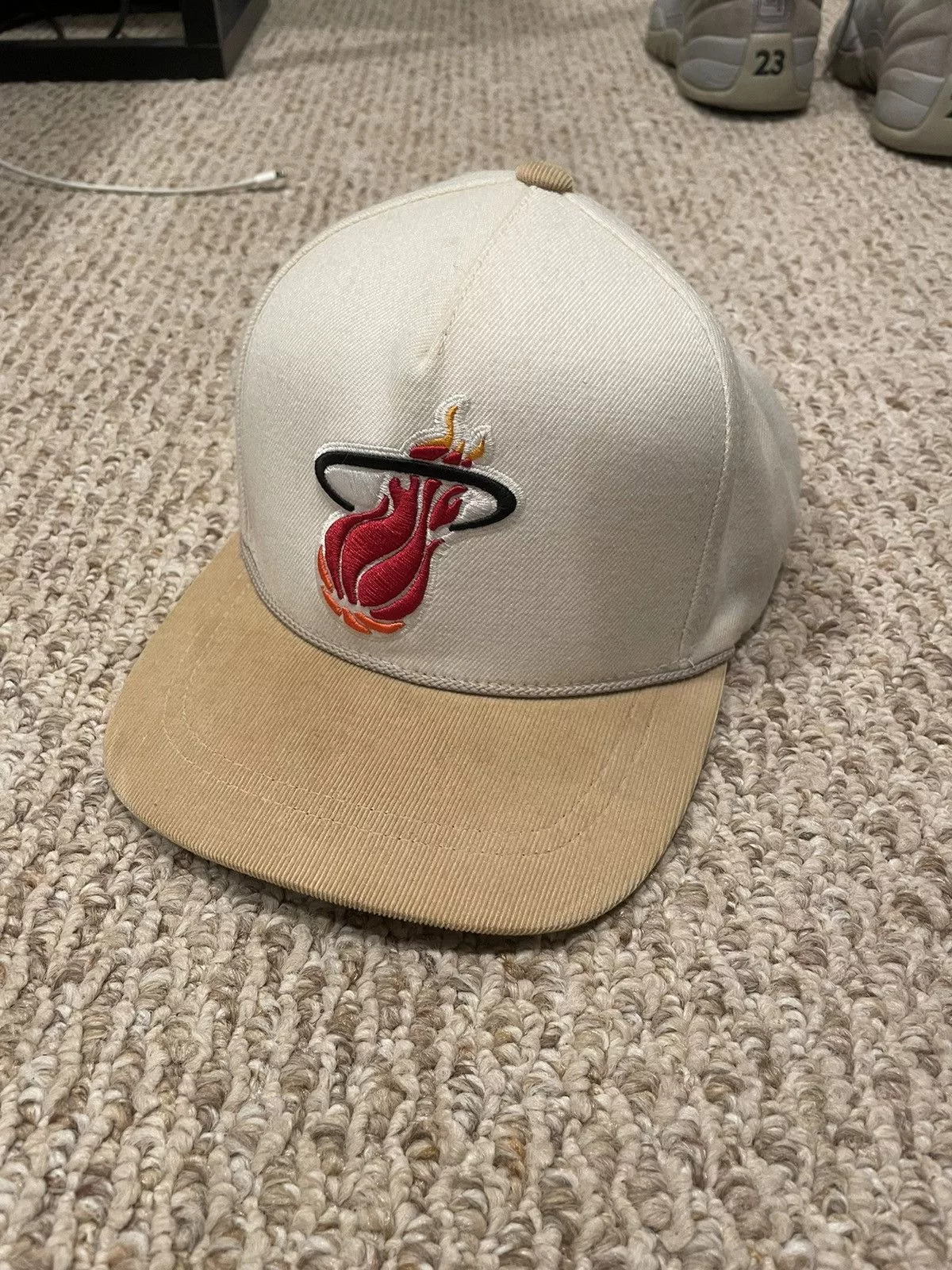 Mitchell & Ness Hats Miami Heat Mitchell & Ness SnapBack Brown