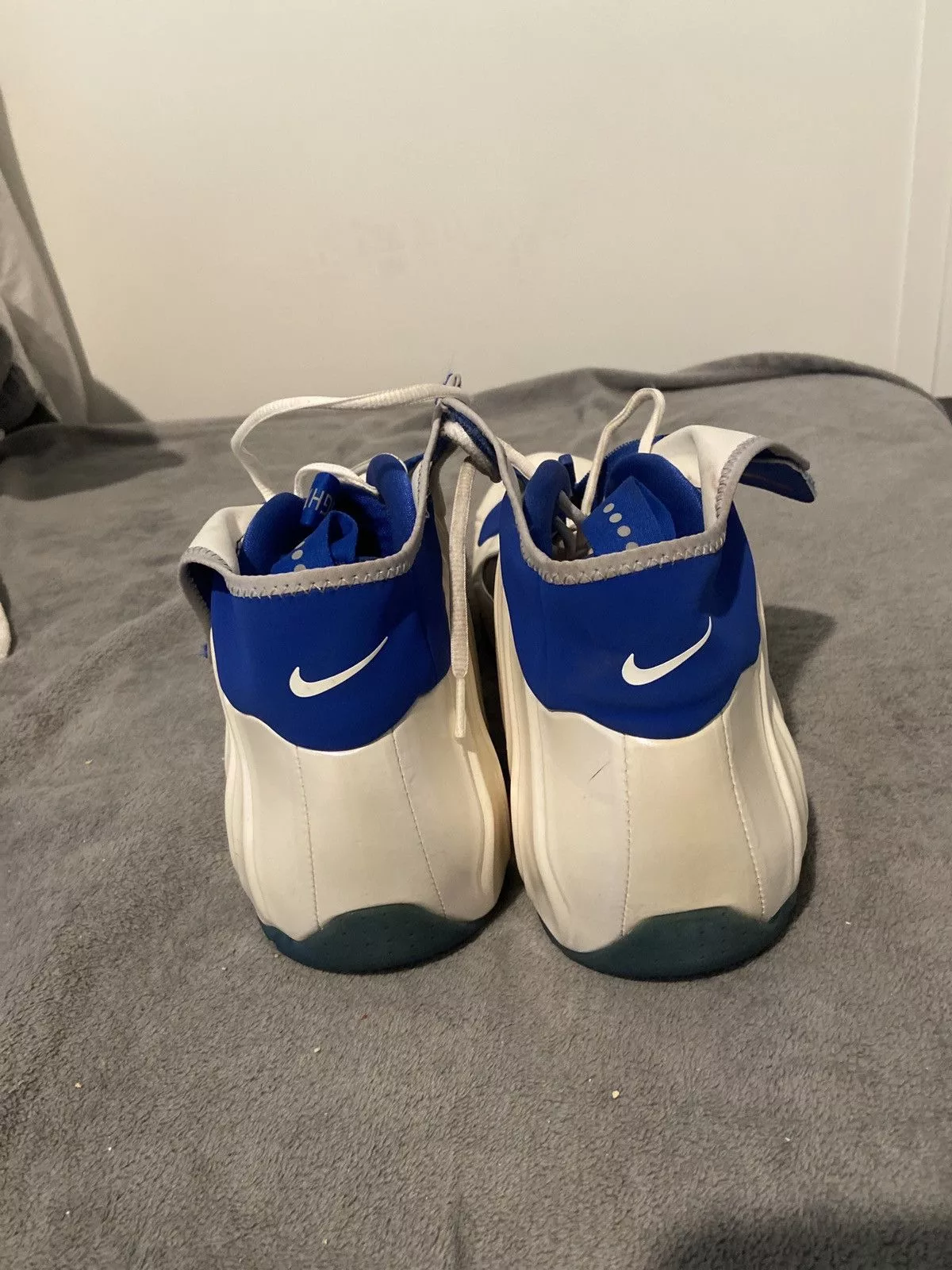 Nike Low Top Sneakers Nike fightposite White