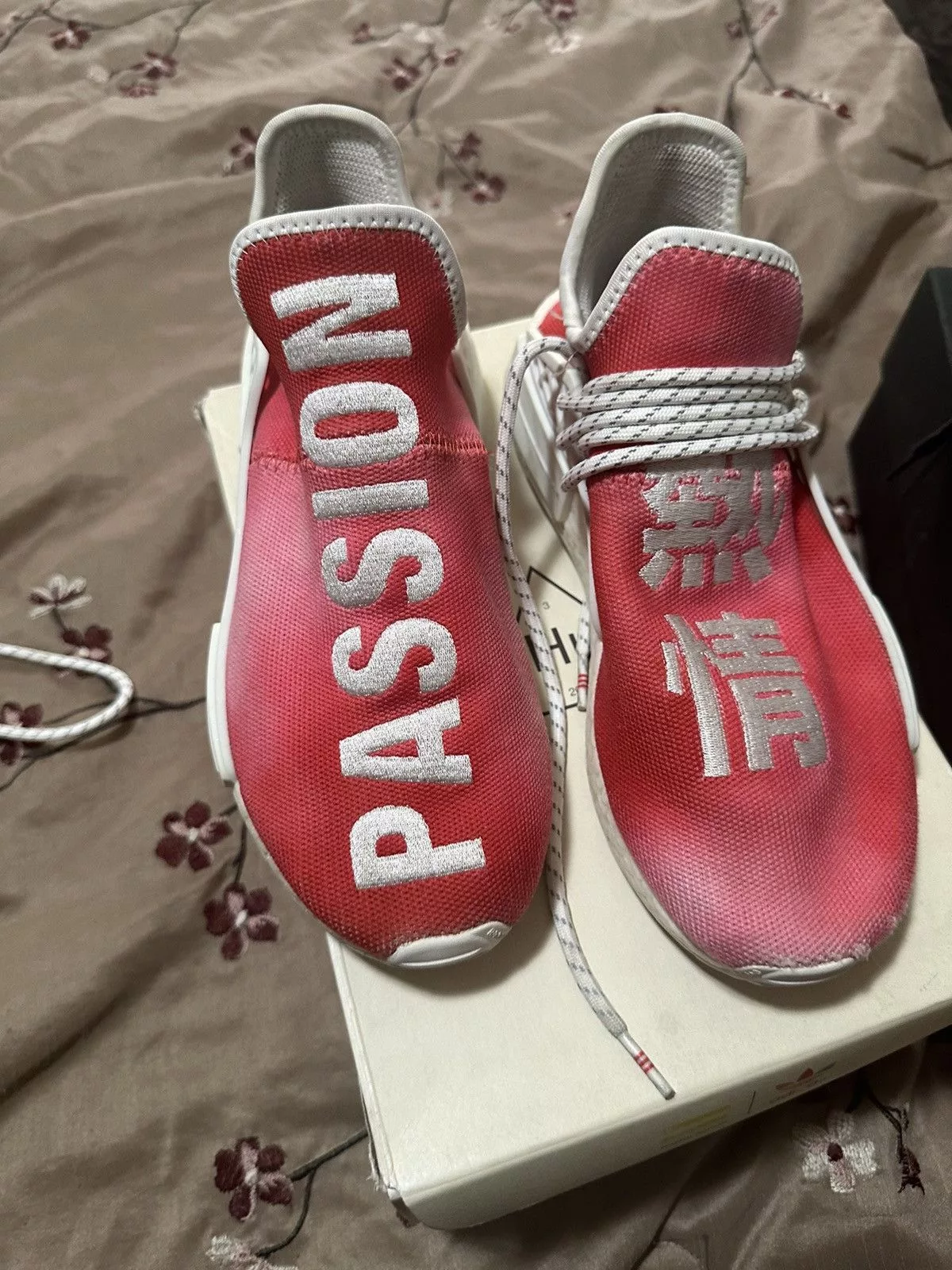 Pharrell Low Top Sneakers Pharrell x NMD Hu Trail ‘Passion’ china exclusive Red