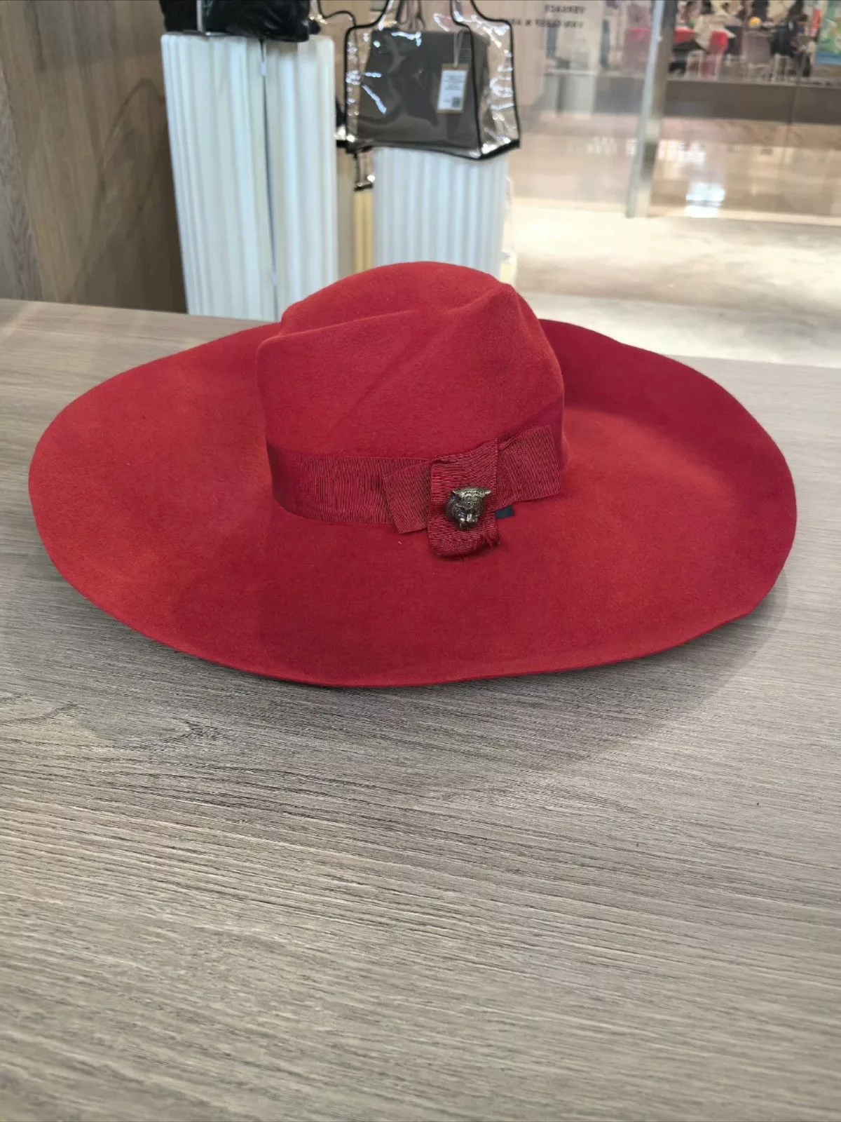 Gucci Hats Gucci Runway wool hat red