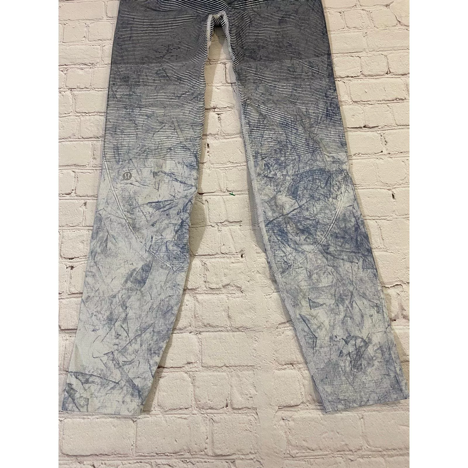 lululemon leggings size 4 Gray