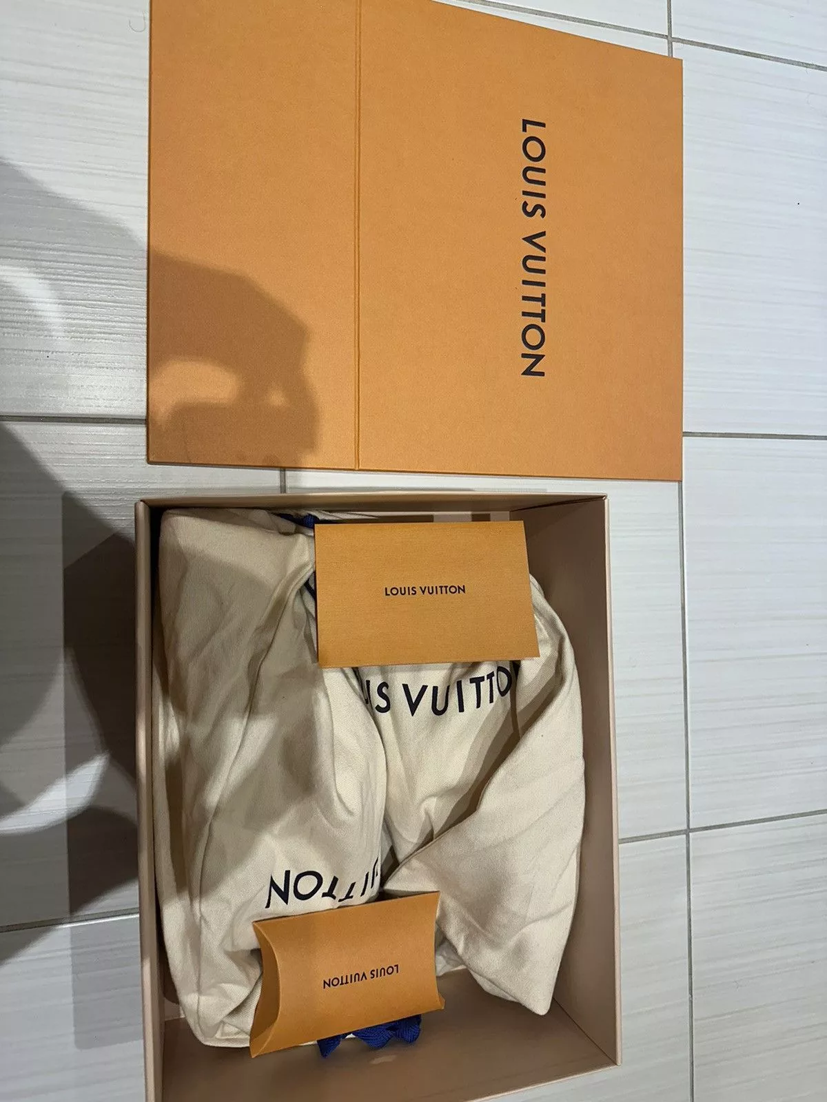 Louis Vuitton Low Top Sneakers Louis Vuitton White & Grey ‘LV Sneaker’