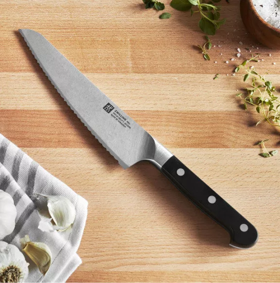 Pro 7" Serrated Prep/Deli Knife