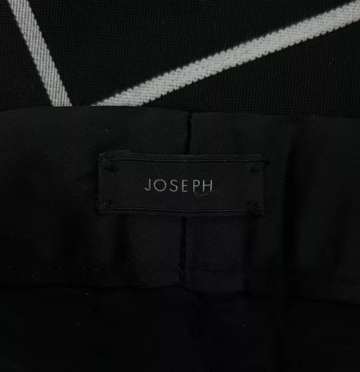 Joseph Pants Joseph Cropped Slim Pants Checkered Wool-Polyester size 36 Black
