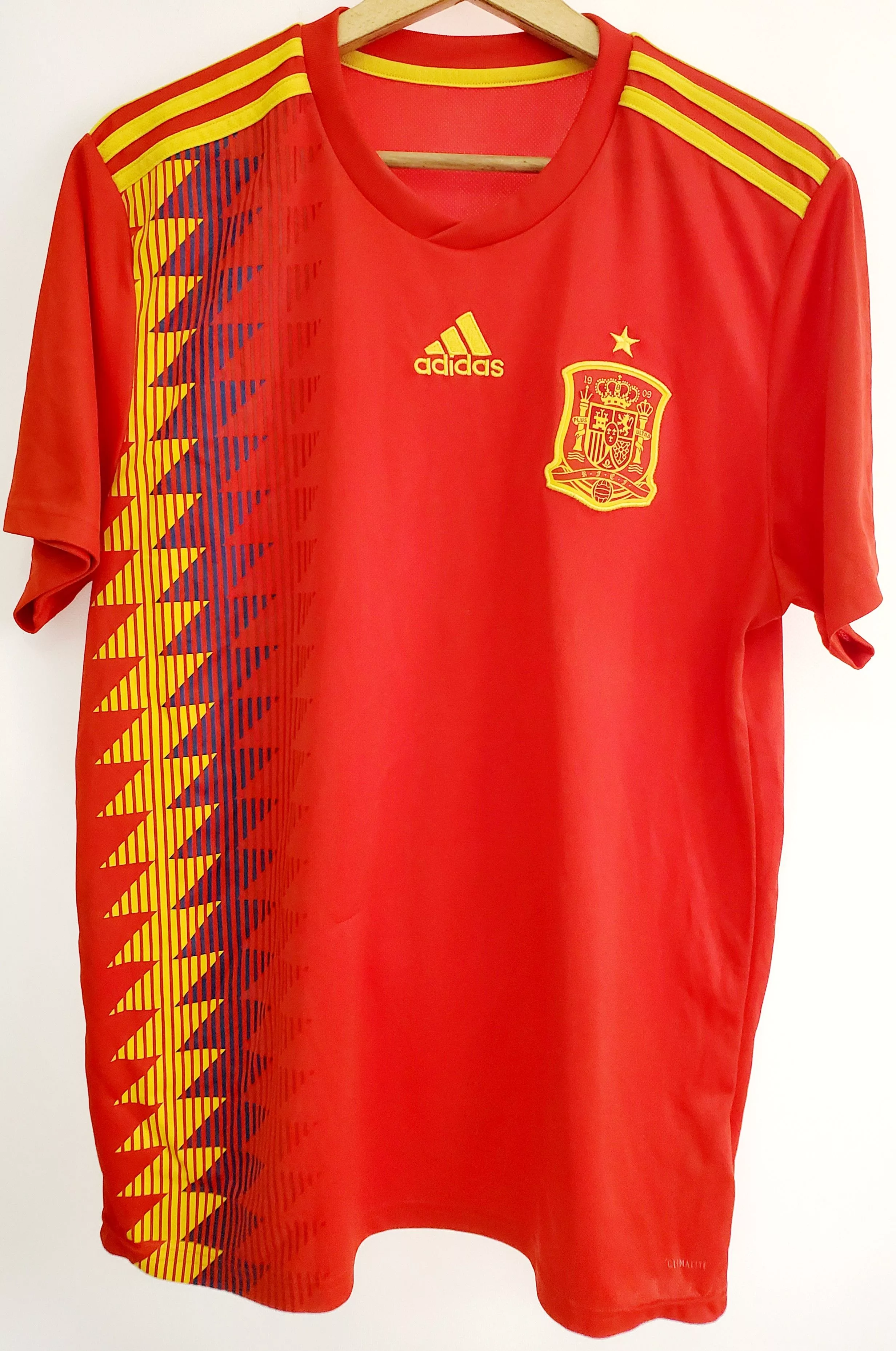 Adidas Short Sleeve T Shirts SPAIN 2018 2019 HOME adidas soccer jersey size L Red Sportswear