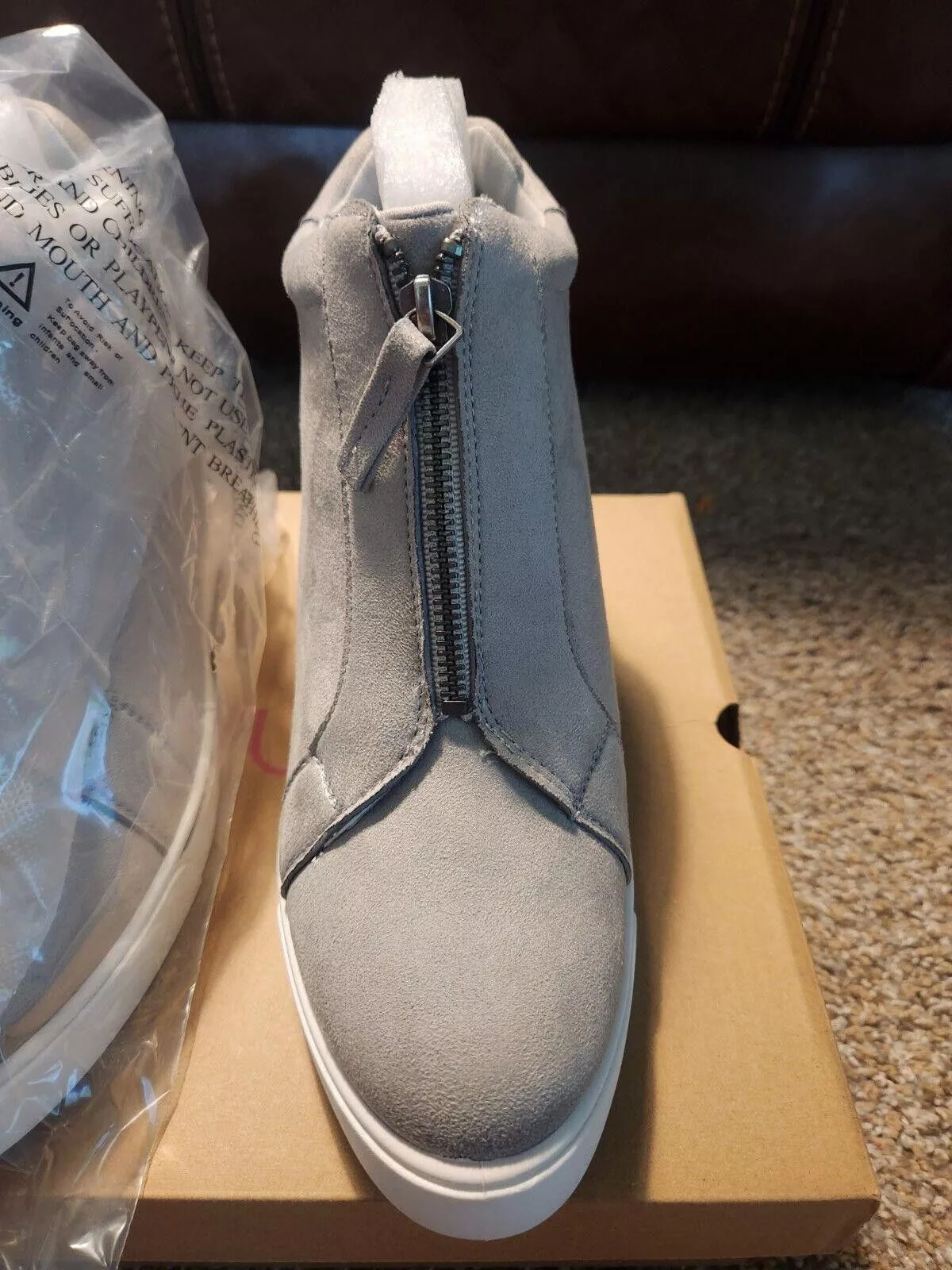 Designer Boots Designer Sugar Sgr-Glitz Grey Micro Suede Bootie Size 10M Gray