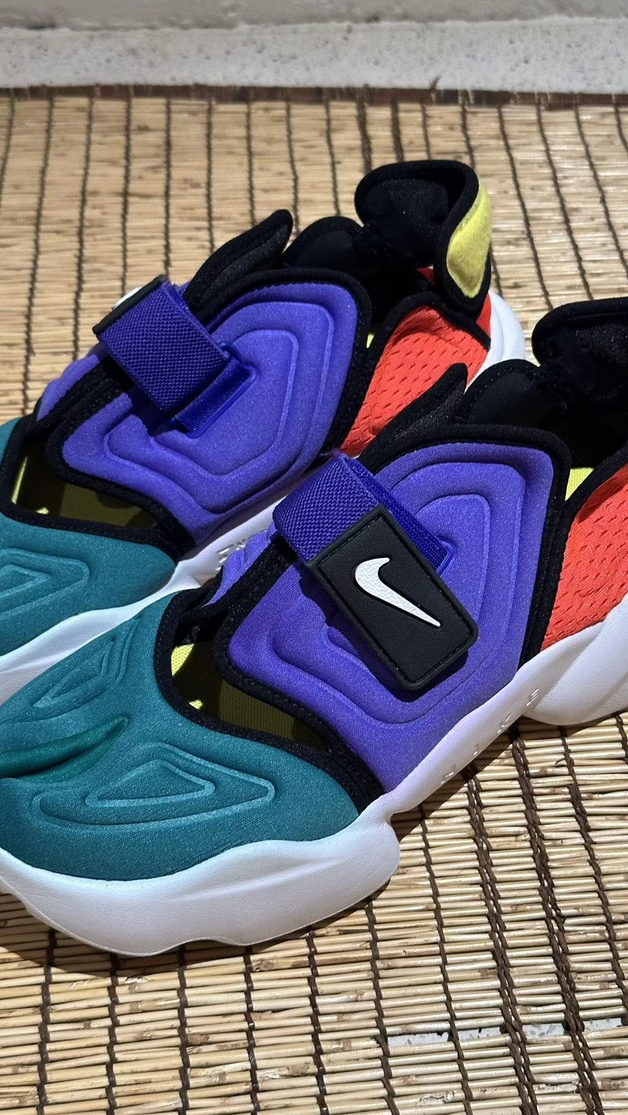 Nike Low Top Sneakers Nike Aqua Rift « Multicolor » Black
