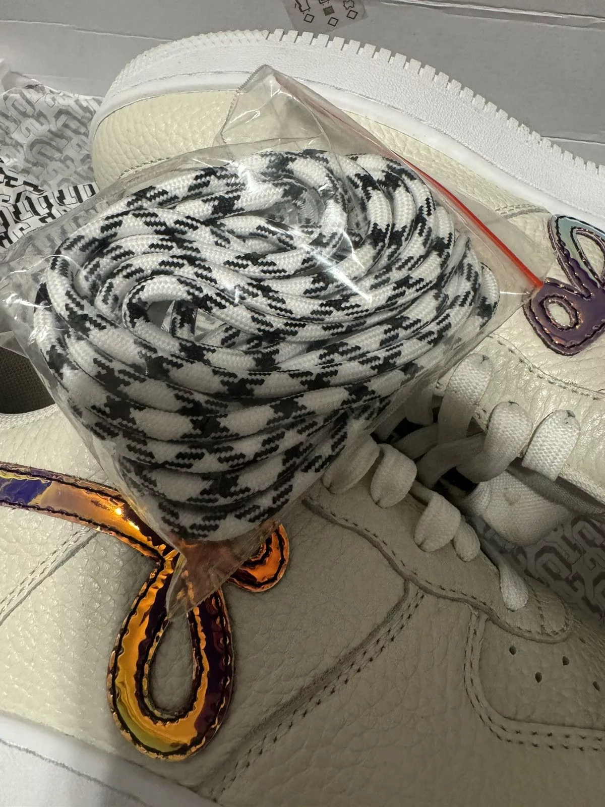 John Geiger Low Top Sneakers John Geiger GF-01 White