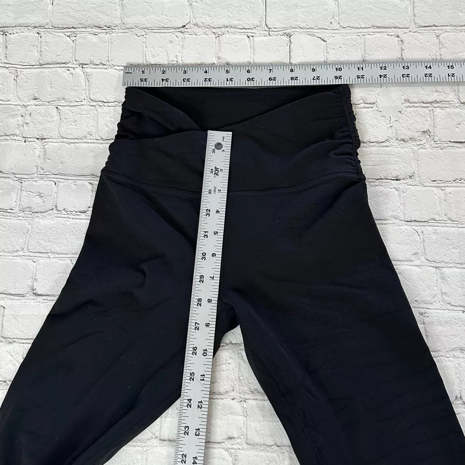 lululemon leggings black size 4
