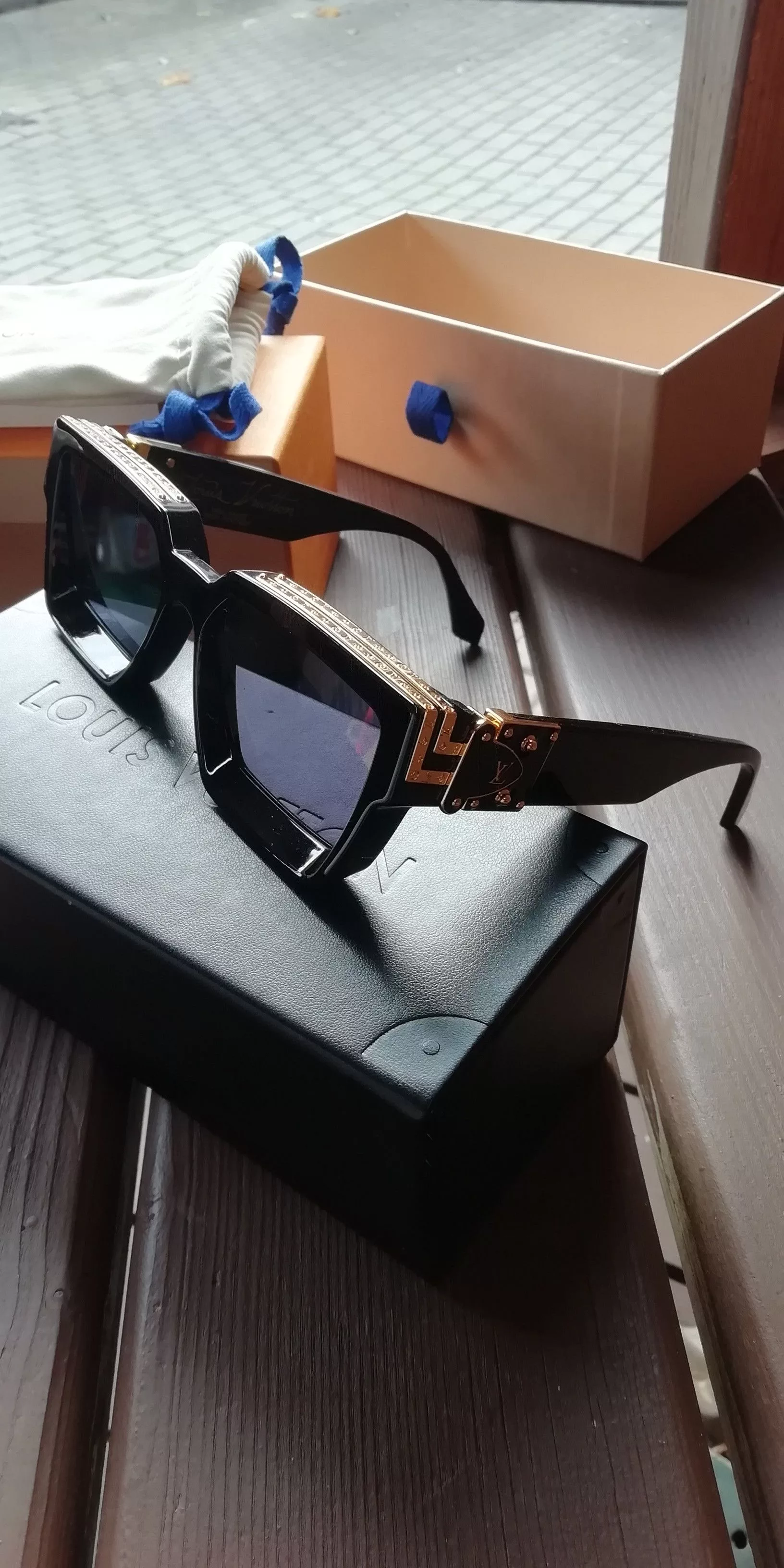 Louis Vuitton Sunglasses Louis Vuitton Millionaire Sunglasses Black
