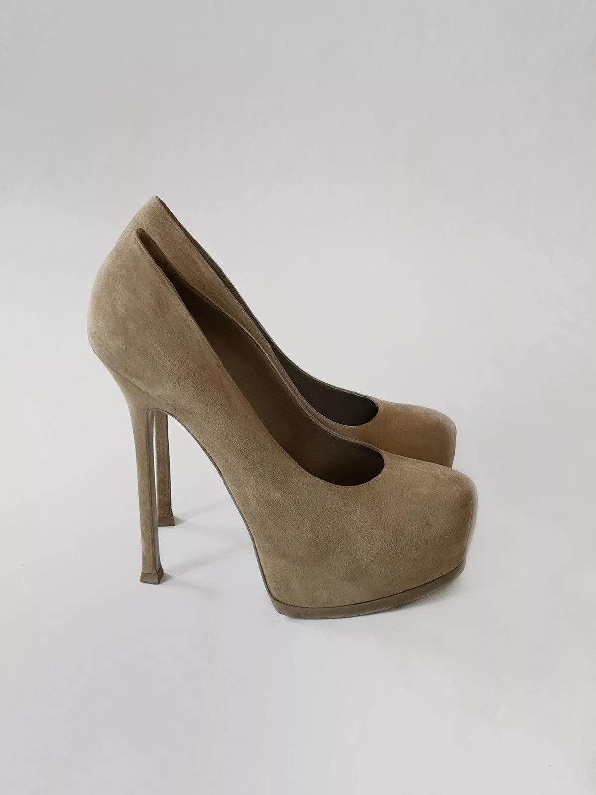 Yves Saint Laurent heels shoes Beige