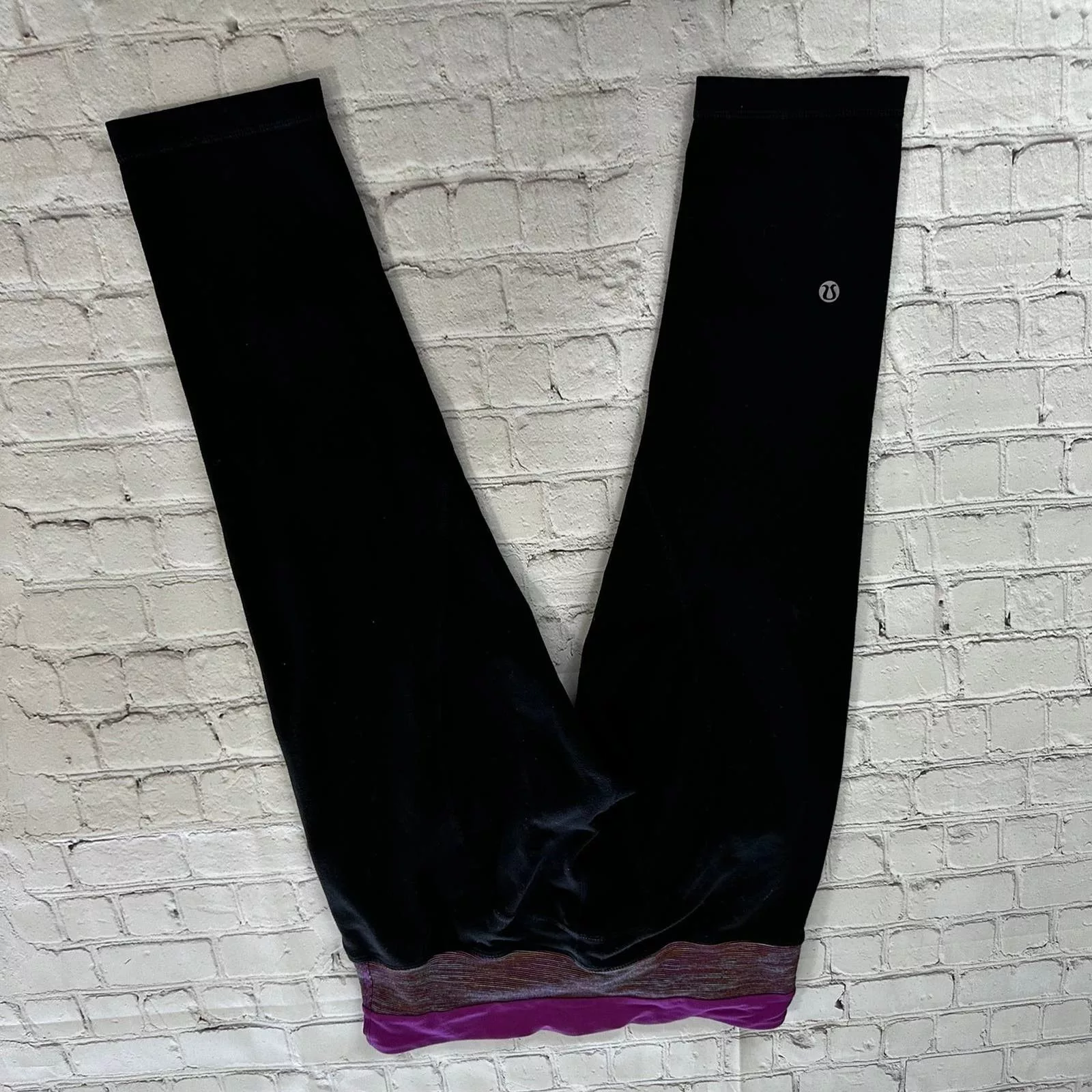 Capri Lululemon leggings size 4 Black