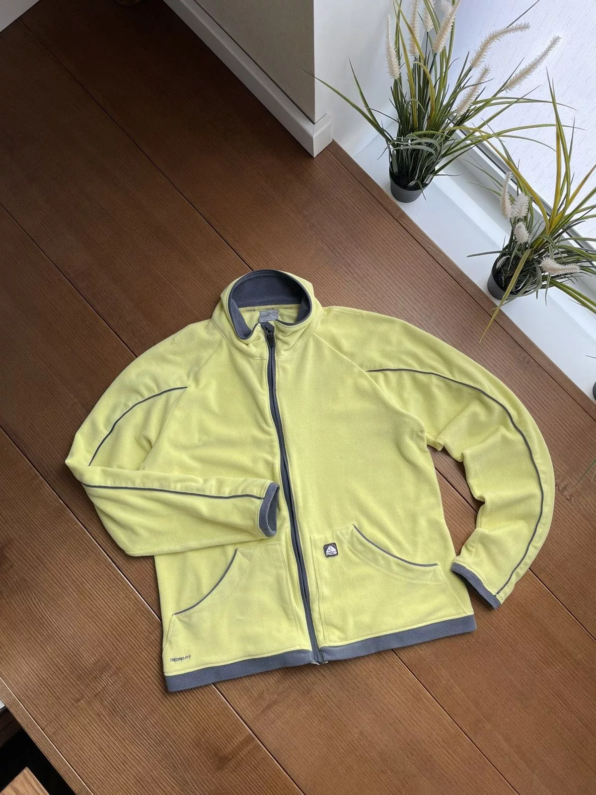 Nike Sweatshirts Nike × Nike ACG × Vintage Vintage Nike ACG Y2K Lime Zip Fleece Therma-Fit Size L Green
