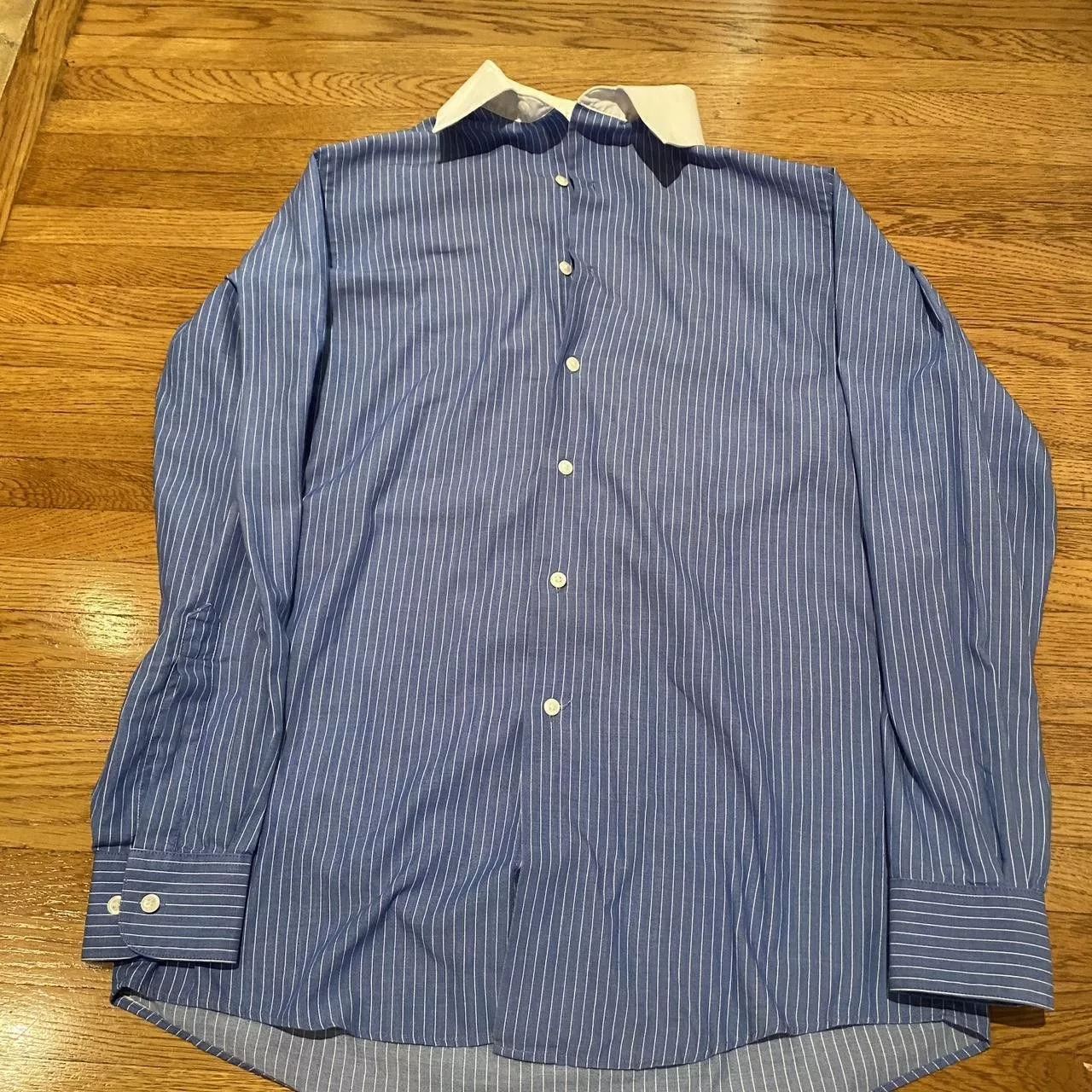 Van Heusen Shirts Button Ups Van Heusen VanHeusen stripped Button down Blue