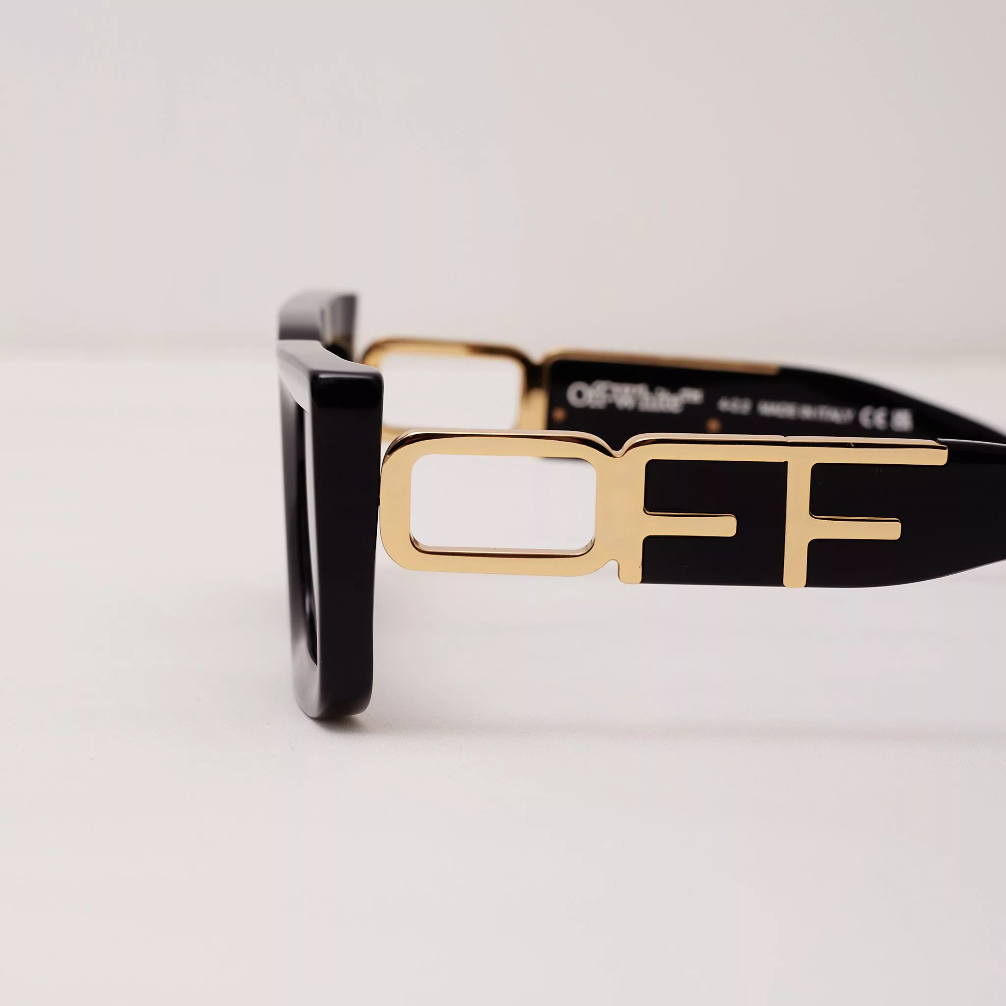 Off-White Sunglasses Off-White OFF WHITE Boston Rectangular Frame Sunglasses BLACK
