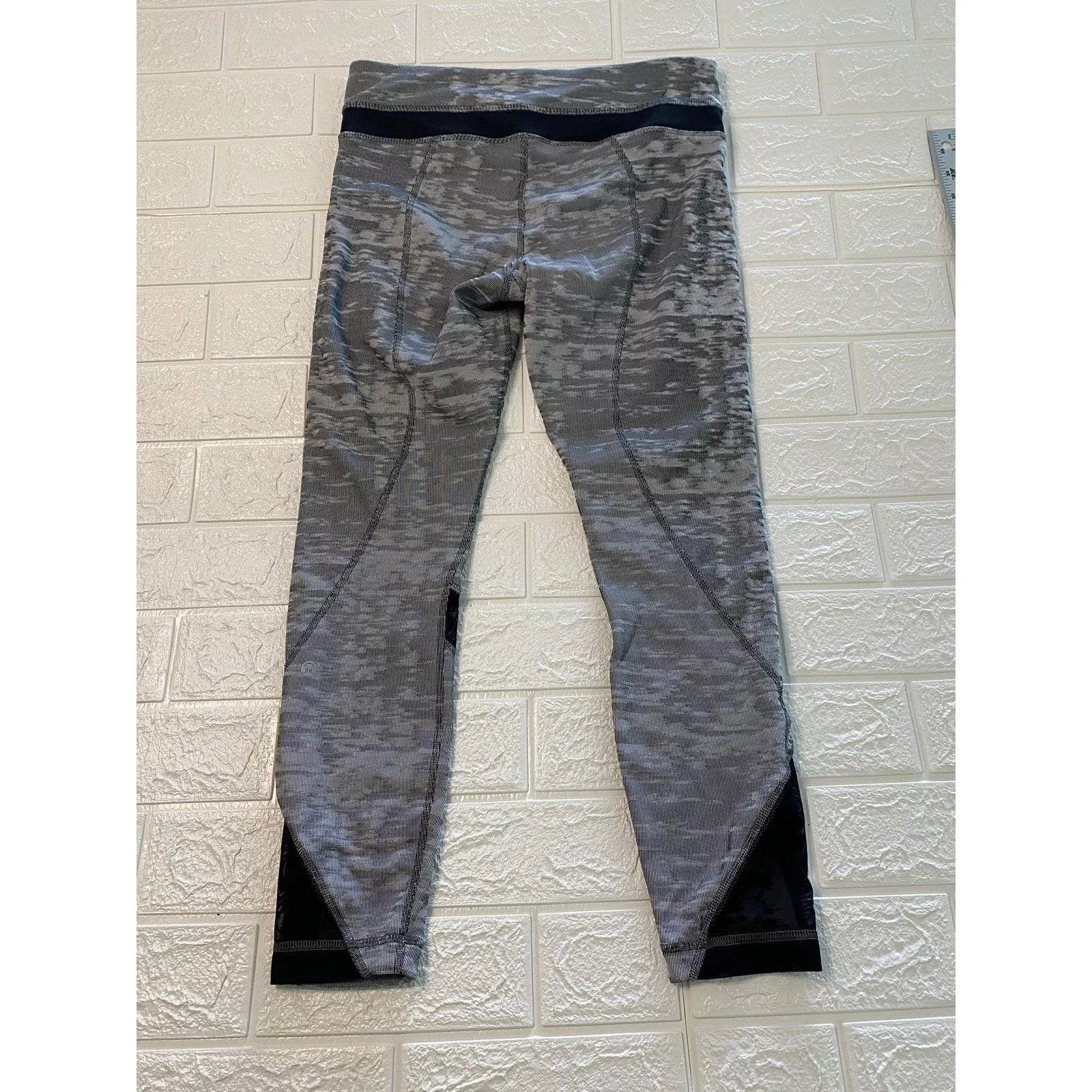 lululemon leggings size 8 Gray