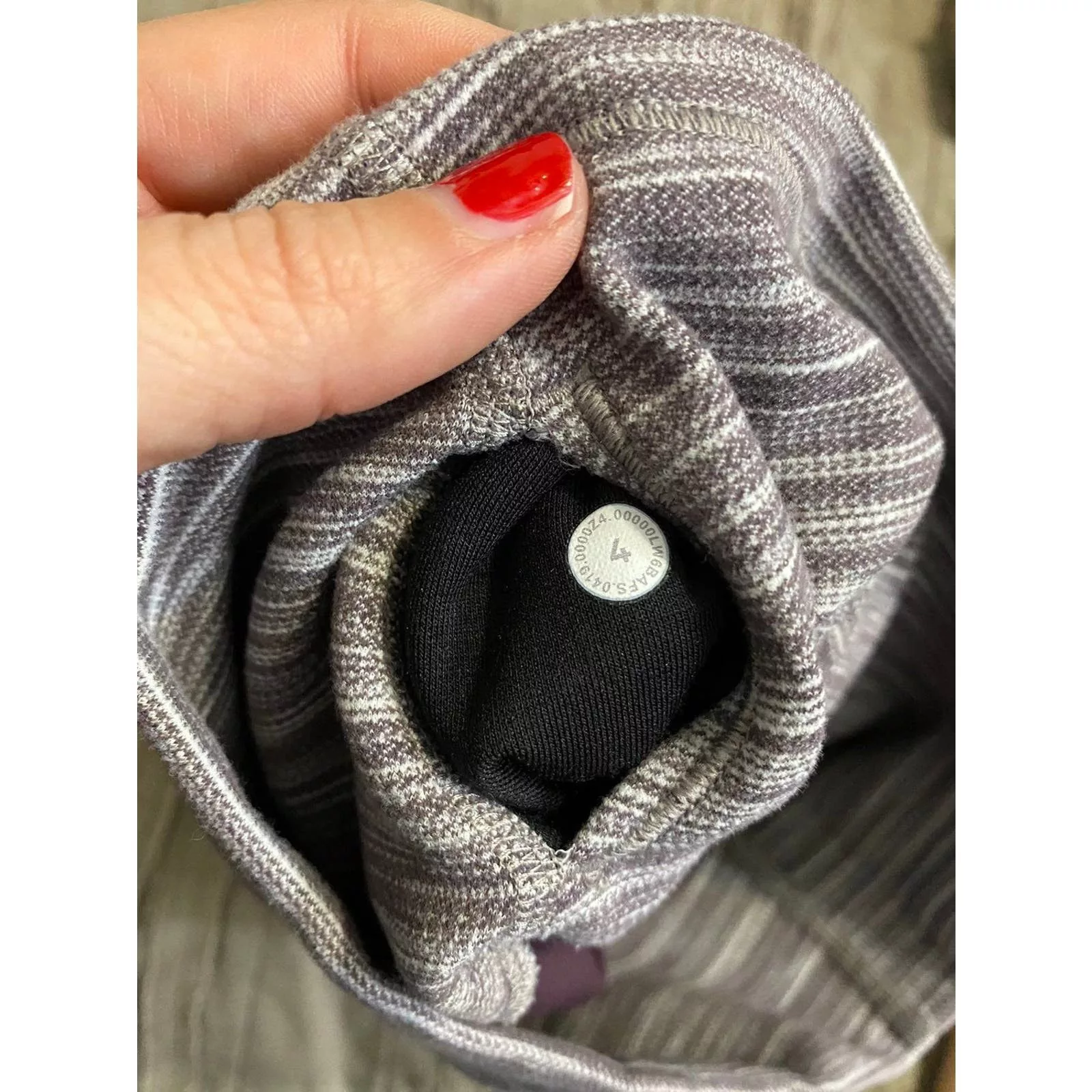 lululemon leggings size 4 Gray