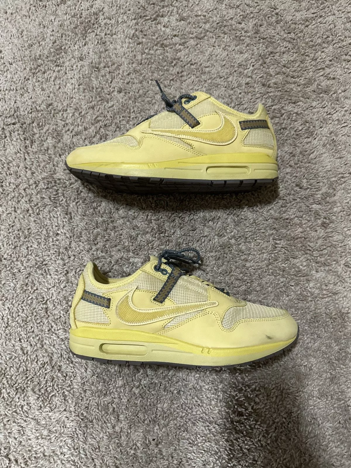 Travis Scott Low Top Sneakers Travis Scott Airmax 1 Gold