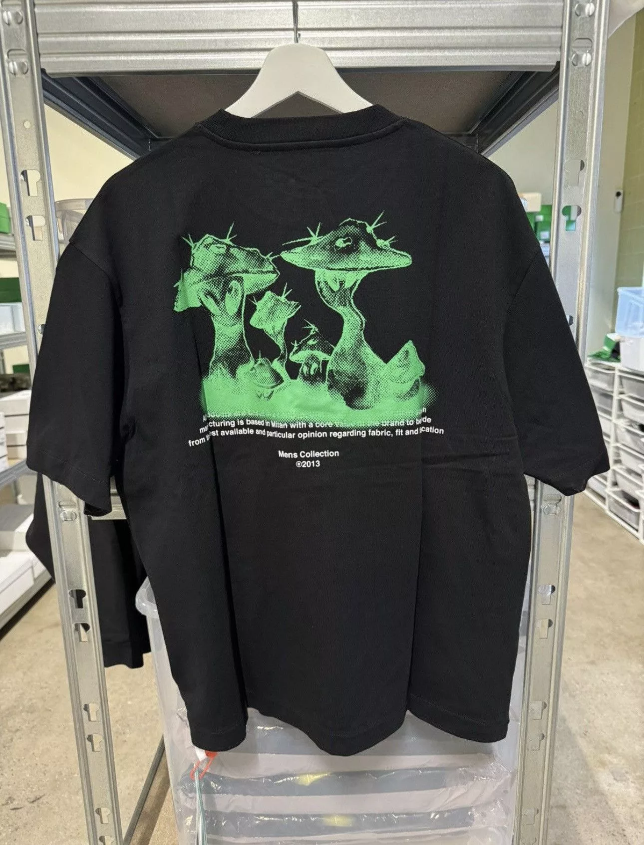 Off-White Short Sleeve T Shirts Off-White Alien Mushroom Skate T-Shirt NEW 550$ Black