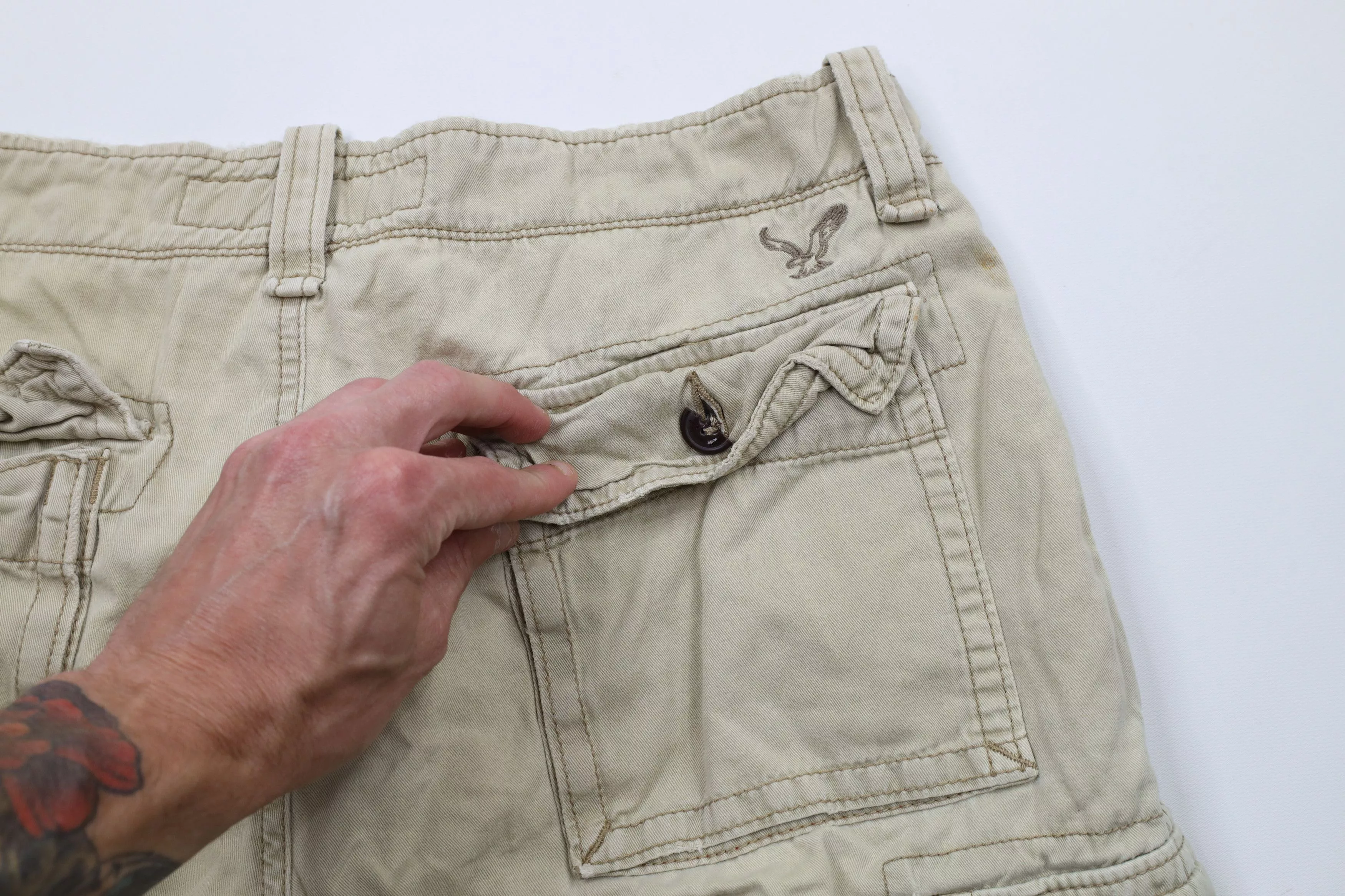 American Eagle Outfitters Shorts American Eagle Outfitters × Vintage Vintage American Eagle Outfitters Length Cargo Shorts Beige