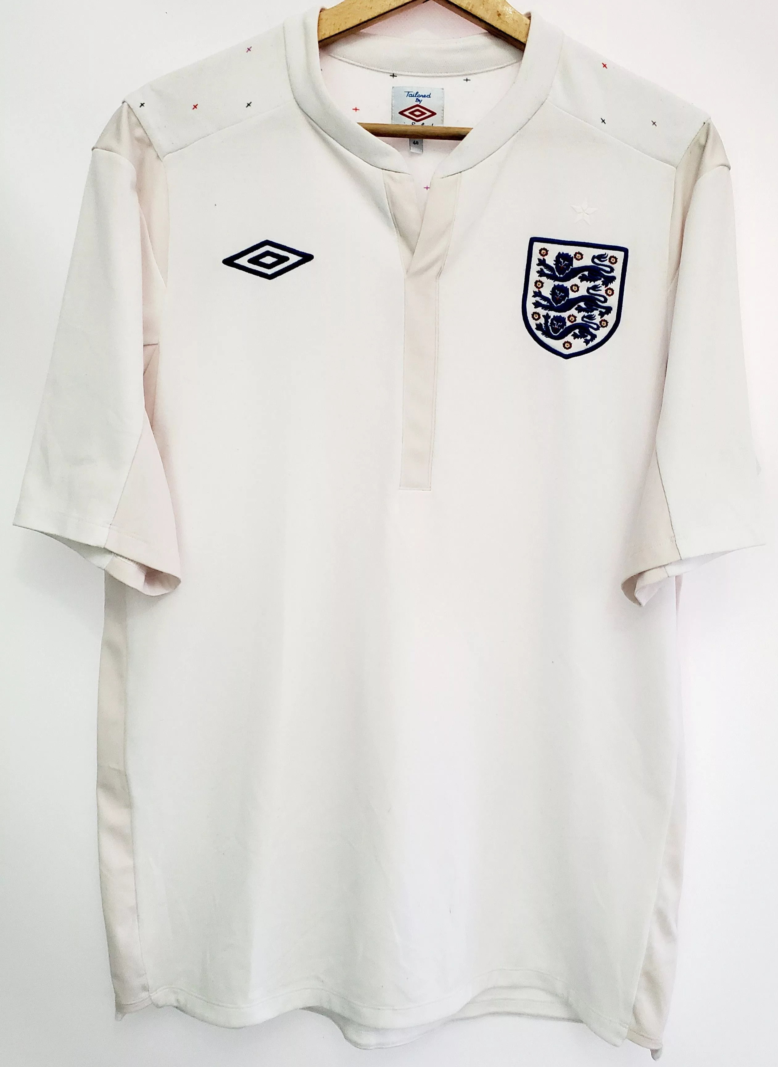Umbro Short Sleeve T Shirts Umbro × Vintage England 2011 2012 Umbro home football soccer jersey Size M White