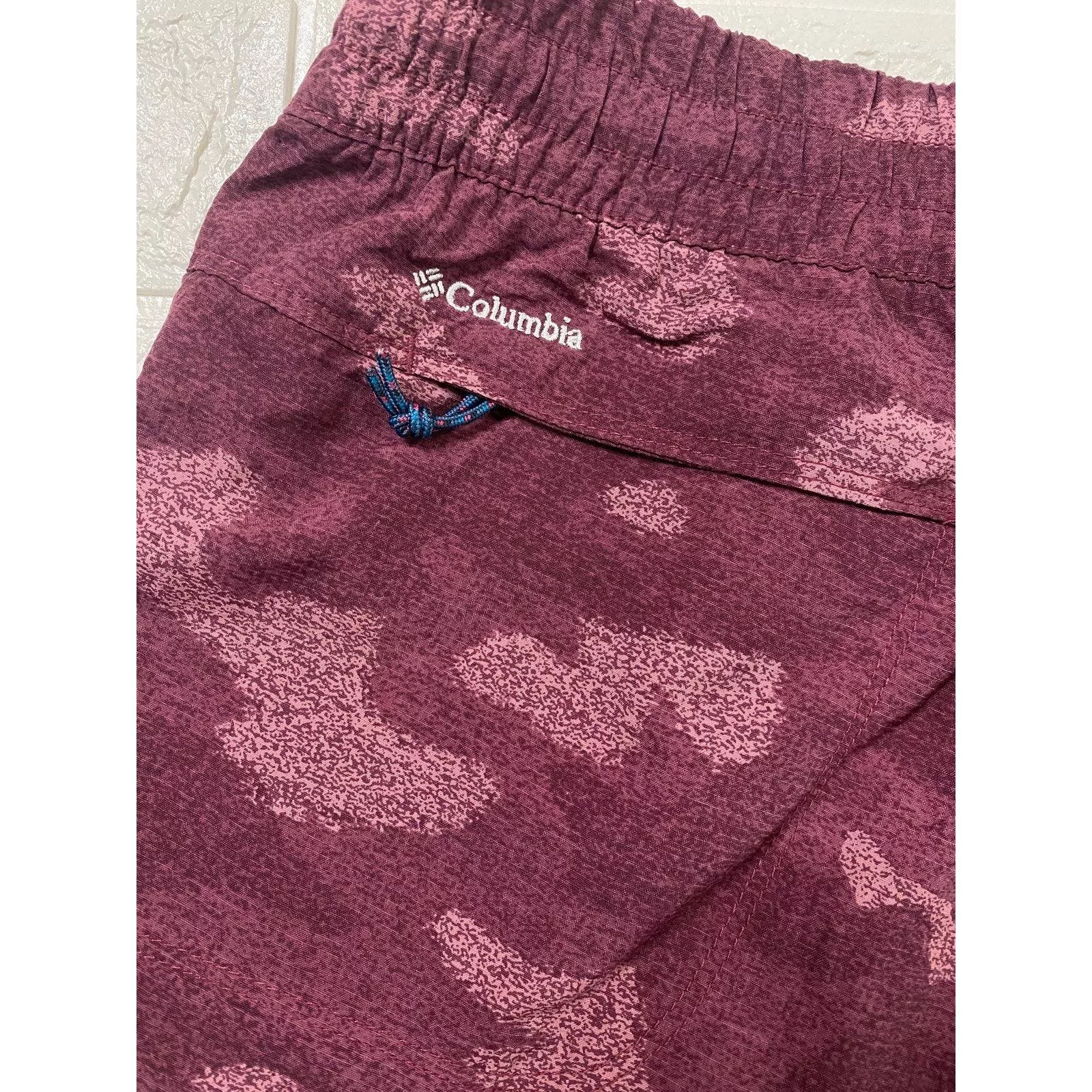 Columbia Shorts Red