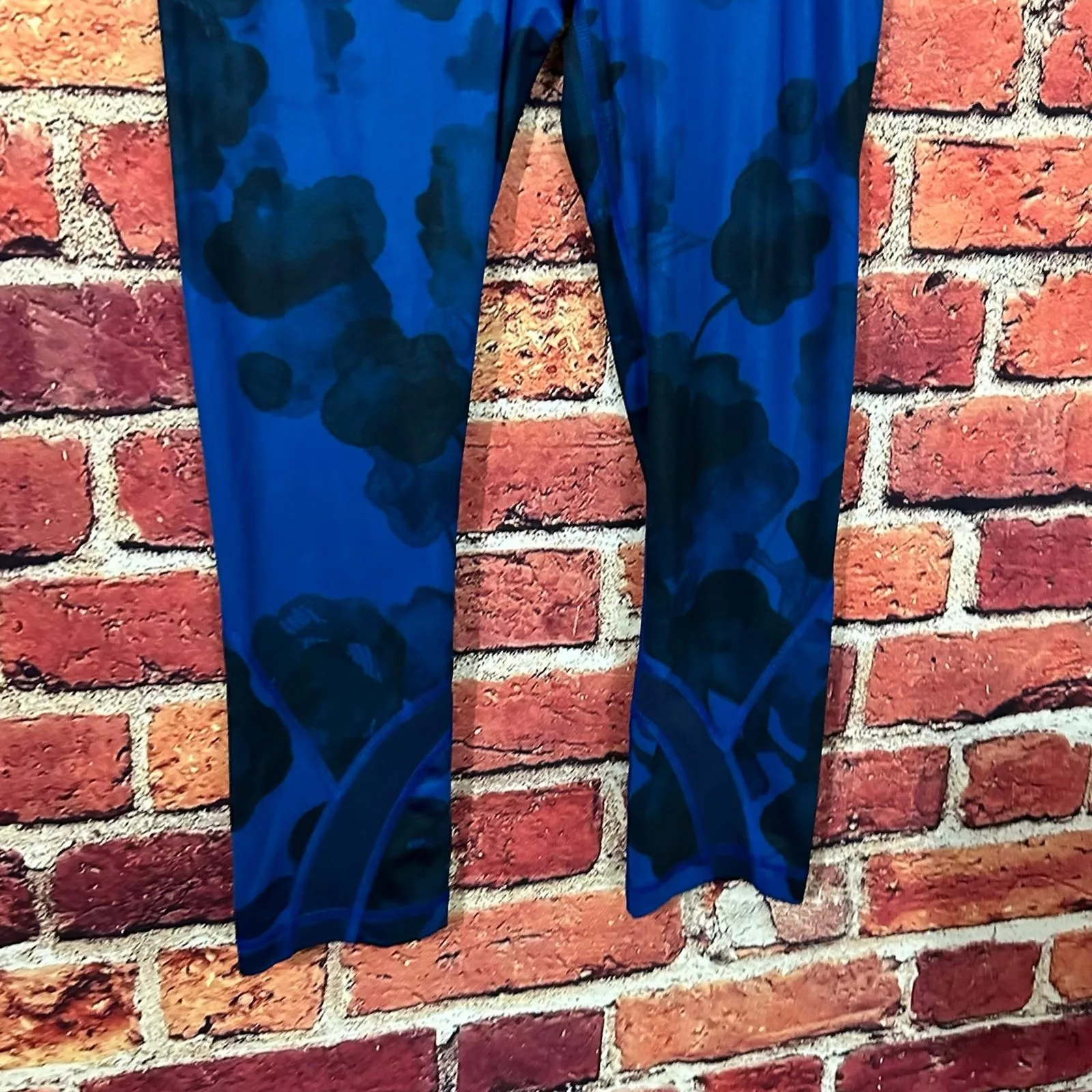 lululemon leggings size 6 Blue