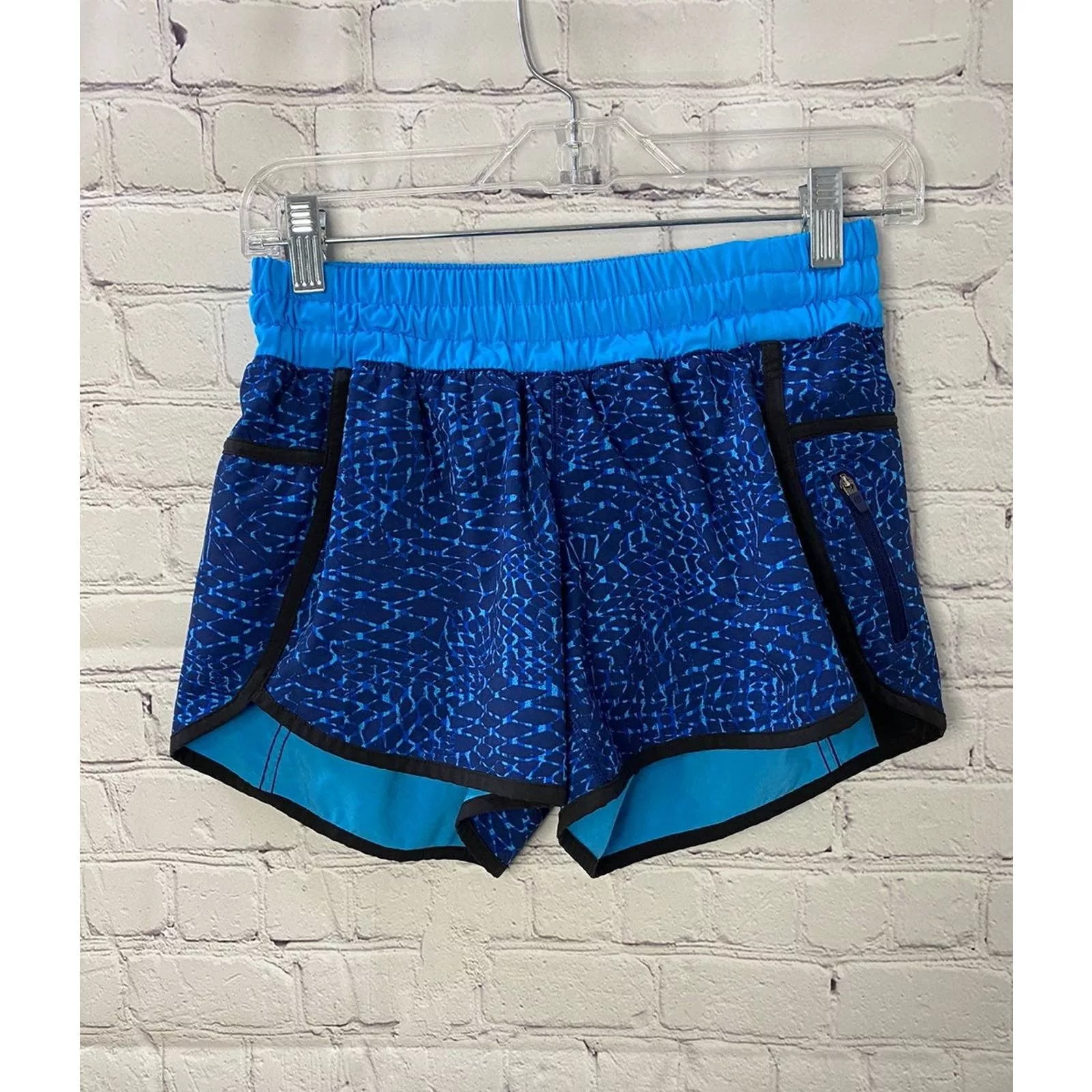 lululemon shorts 6 Blue