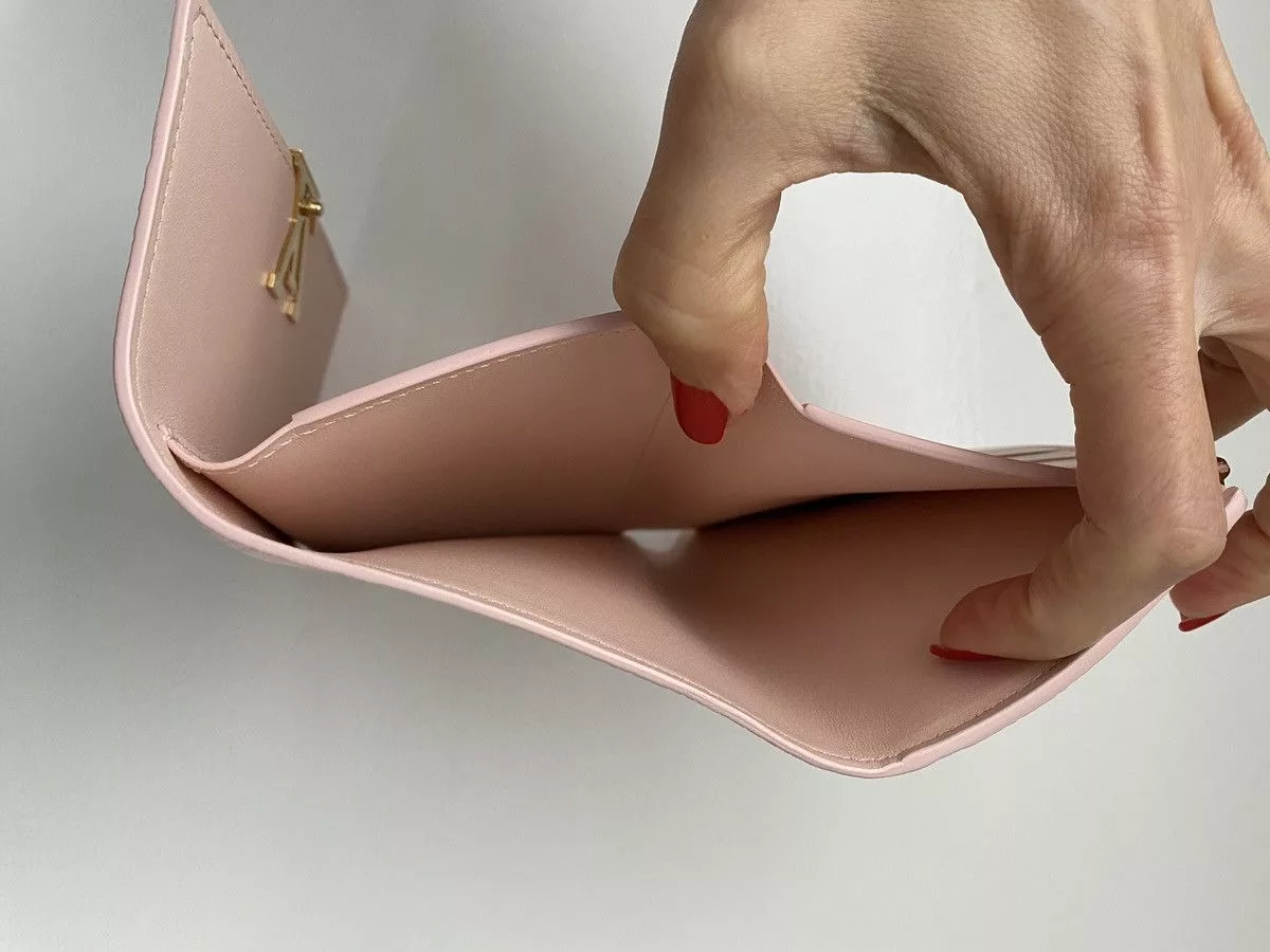 Louis Vuitton Wallets Authentic Louis Vuitton Capucines Wallet Pink